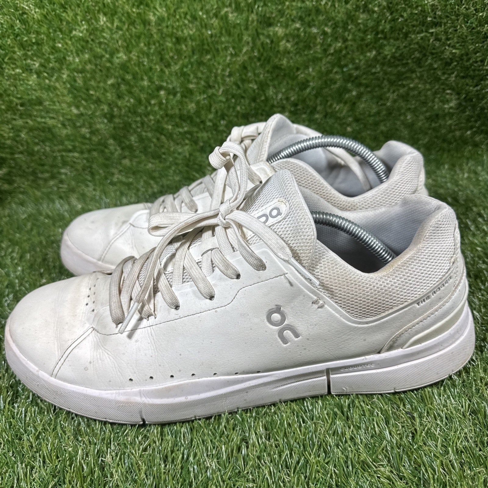 Men's On The Roger Advantage 2, All White, 13 D Medium US