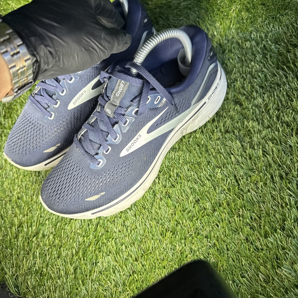Brooks Ghost 15 Women's Size 8.5 B (Medium) Running Shoes Navy Sneakers