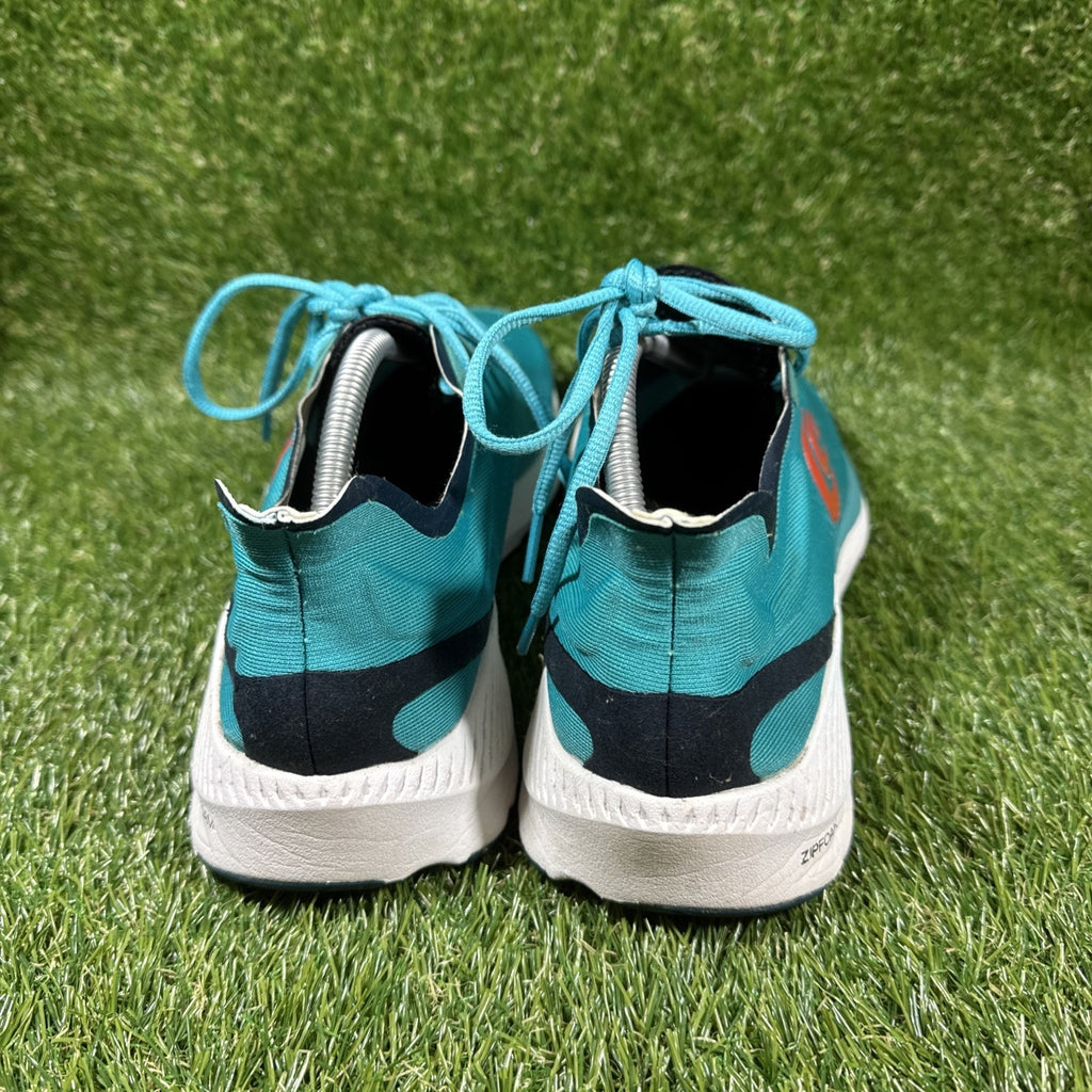 Topo Cyclone Men's Size 11.5 Running Shoes Cyan Red Nice Good Condition