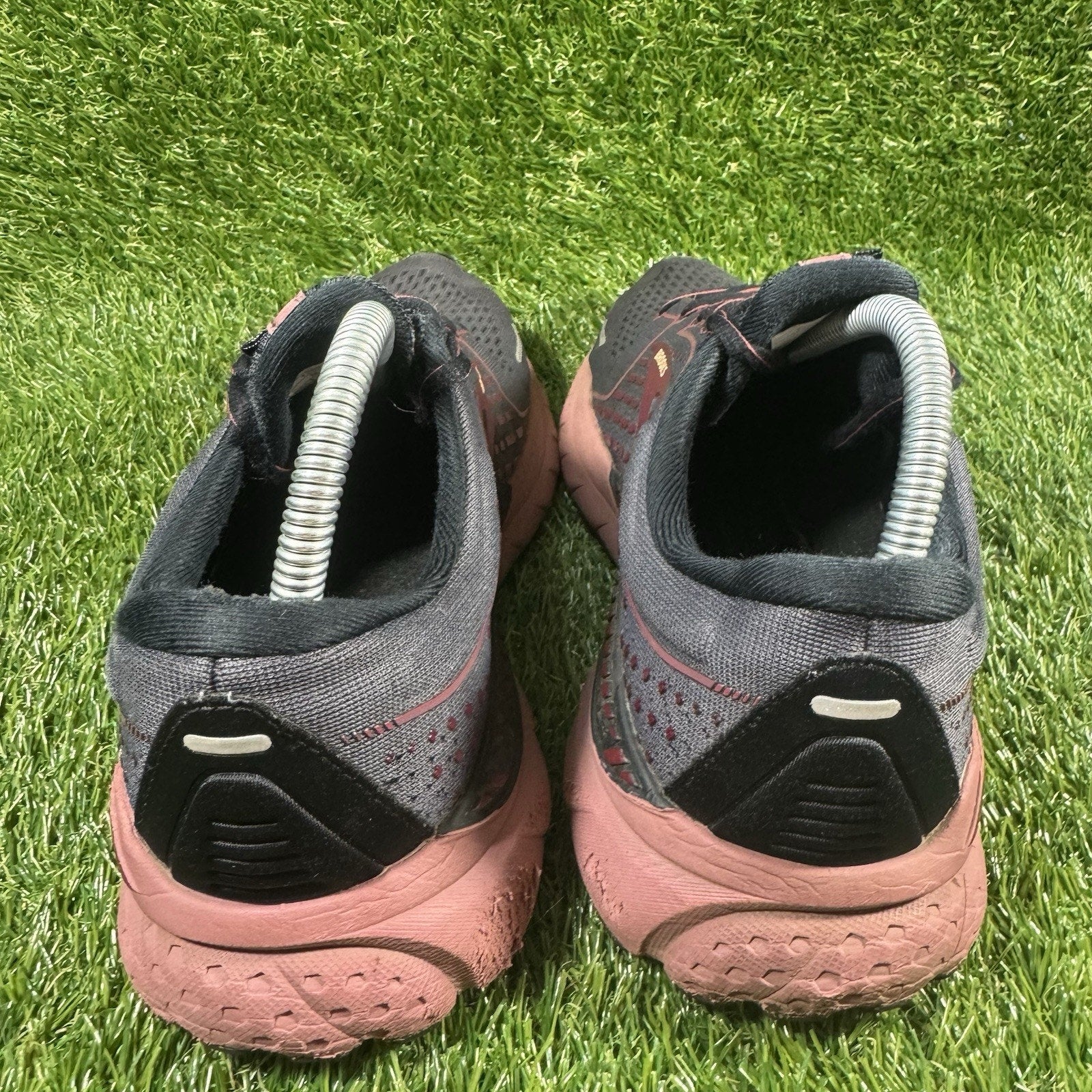 Brooks Adrenaline GTS 21 Size 9.5 B Running Shoes Sneakers