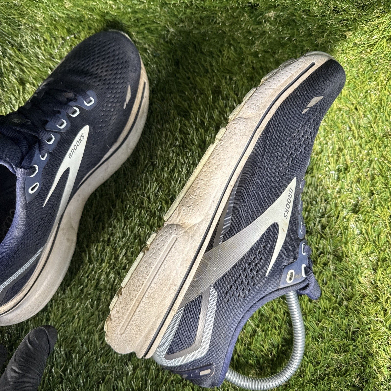 Brooks Ghost 15 Women's Size 8.5 B (Medium) Running Shoes Navy