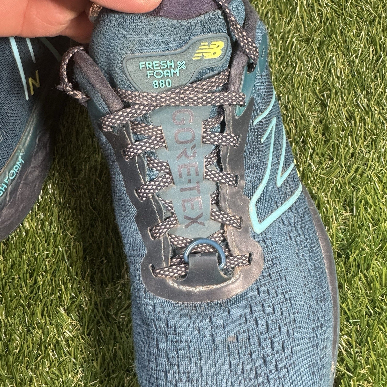 New Balance Women's Fresh Foam W 880GB14 GORE-TEX® Shoe Sz 8B
