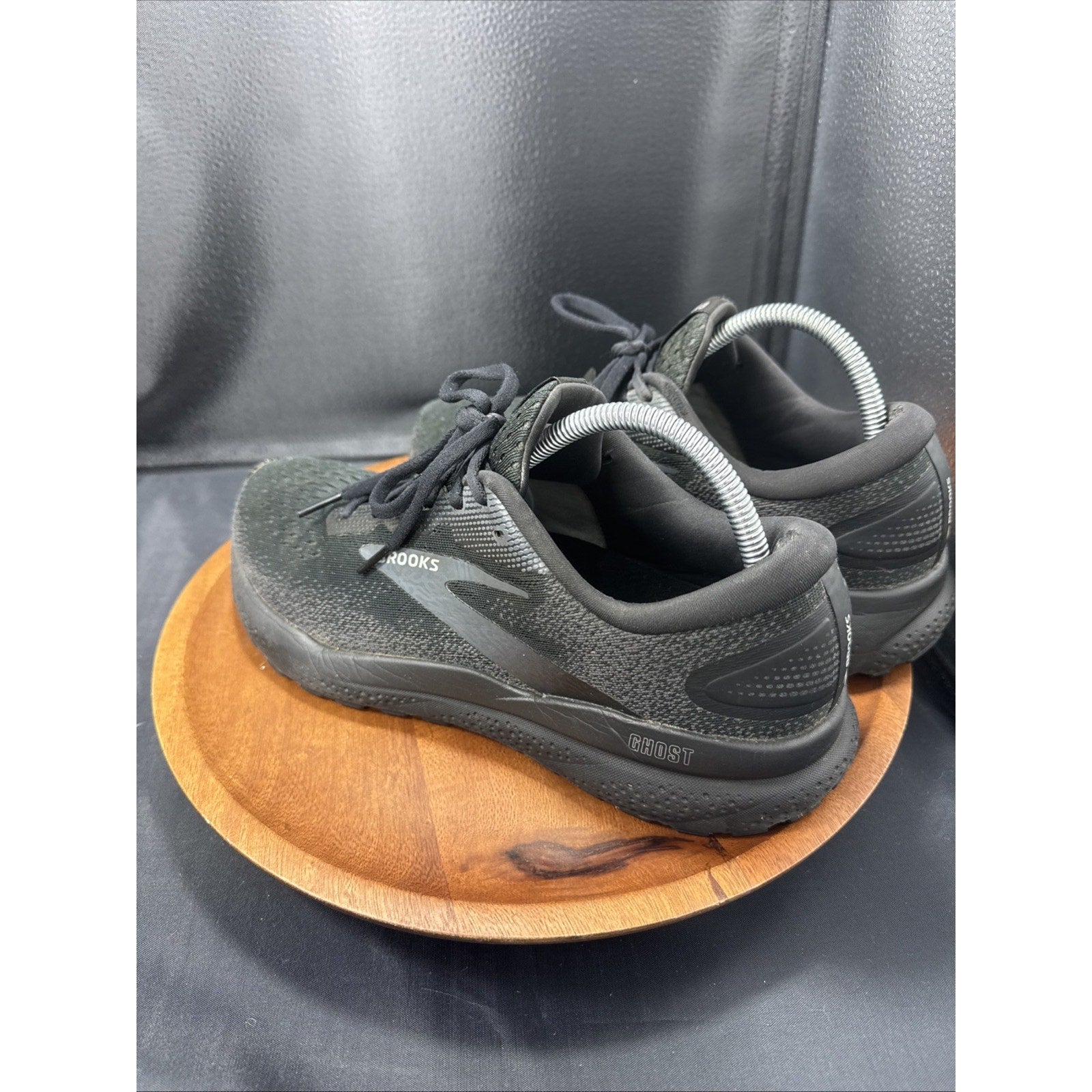 Size 10 - Brooks Ghost 16 GORE-TEX Black Ebony Running Shoes Good Condition