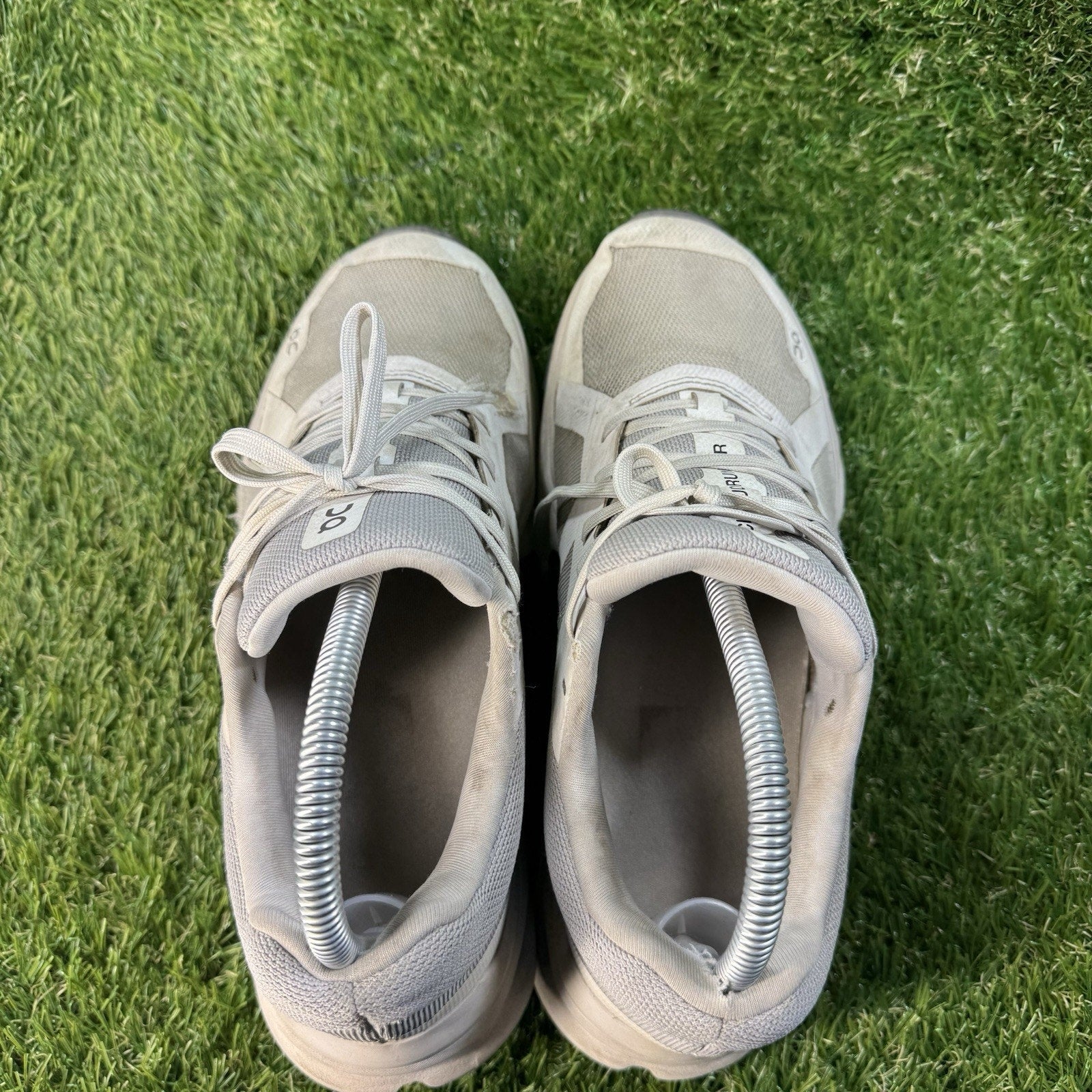 On Cloud Cloudrunner White Frost Sneakers Shoes Women’s Size 8 Running