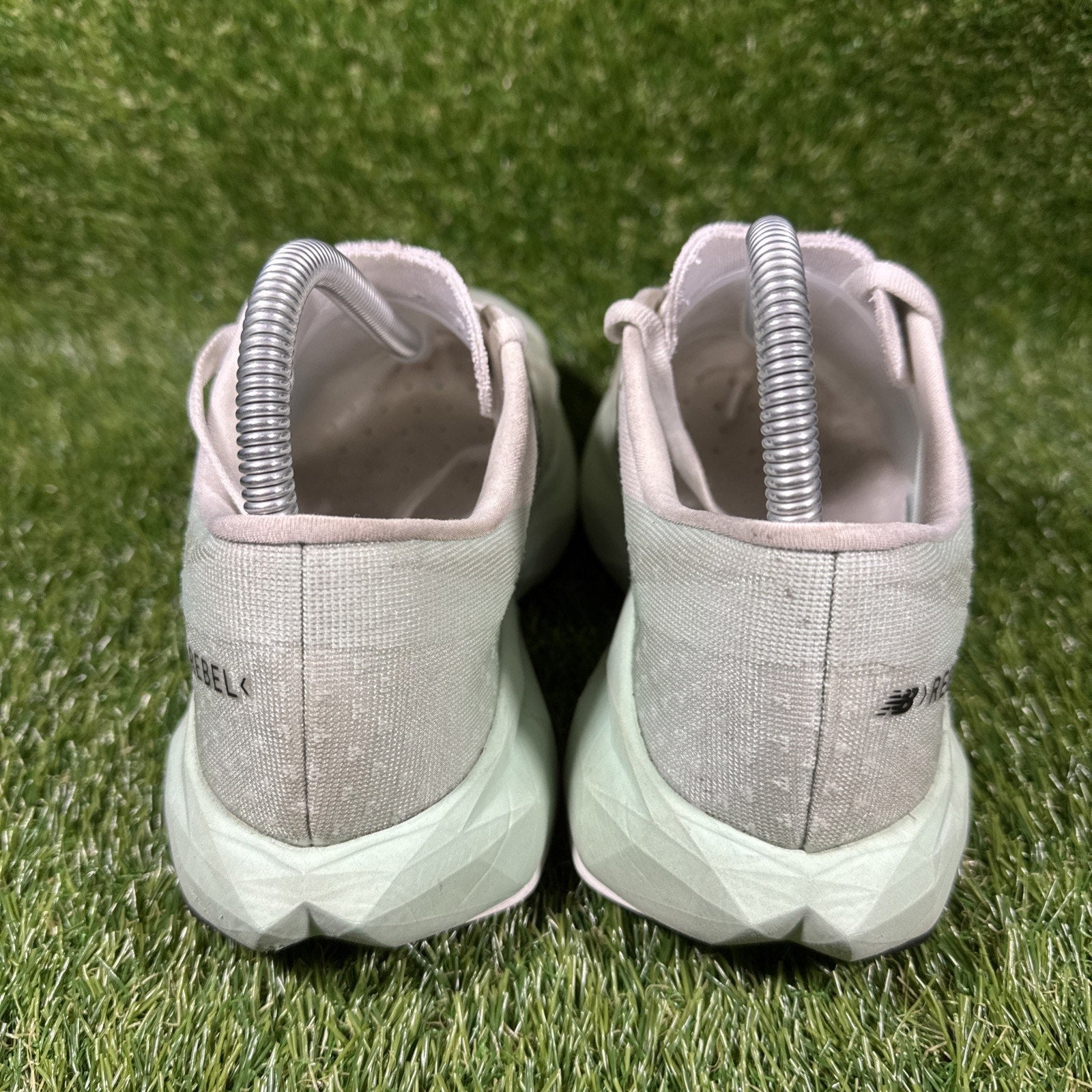 New Balance FuelCell Rebel v4 Womens Size 9 Green Blue Running Shoes Sneakers