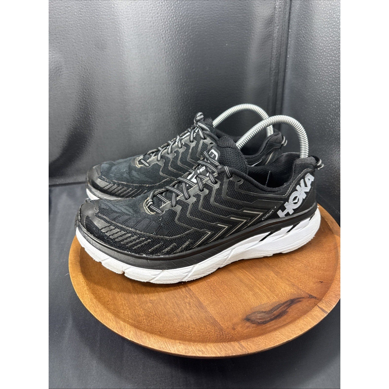 Hoka One One Clifton 4 Women’s Sz 11 Running Shoes Sneakers 1123201 BWH