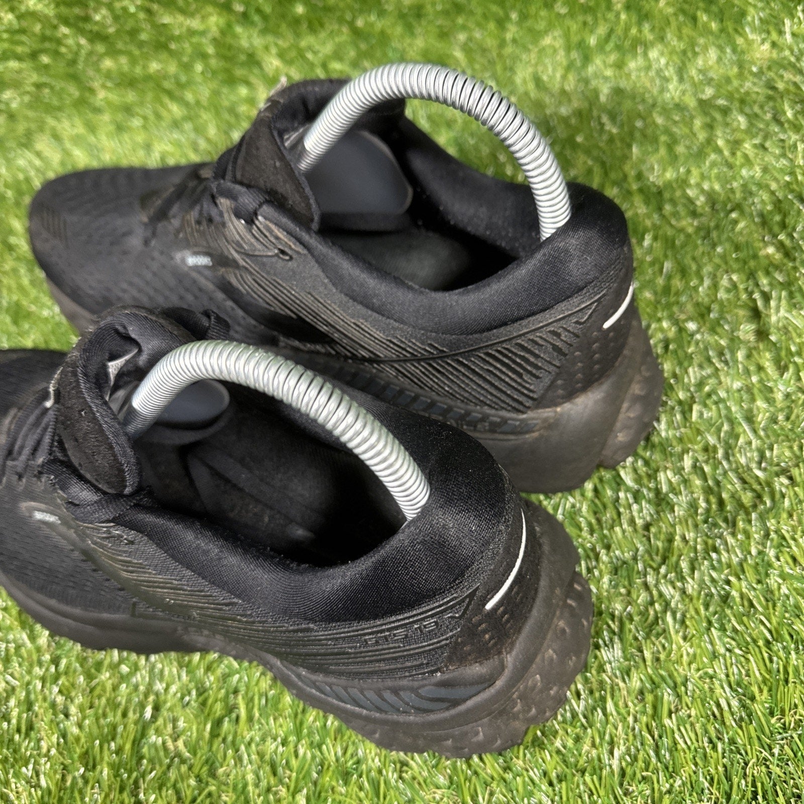 Brooks Adrenaline GTS 19 Women's Size 9.5 B Running Shoes Black