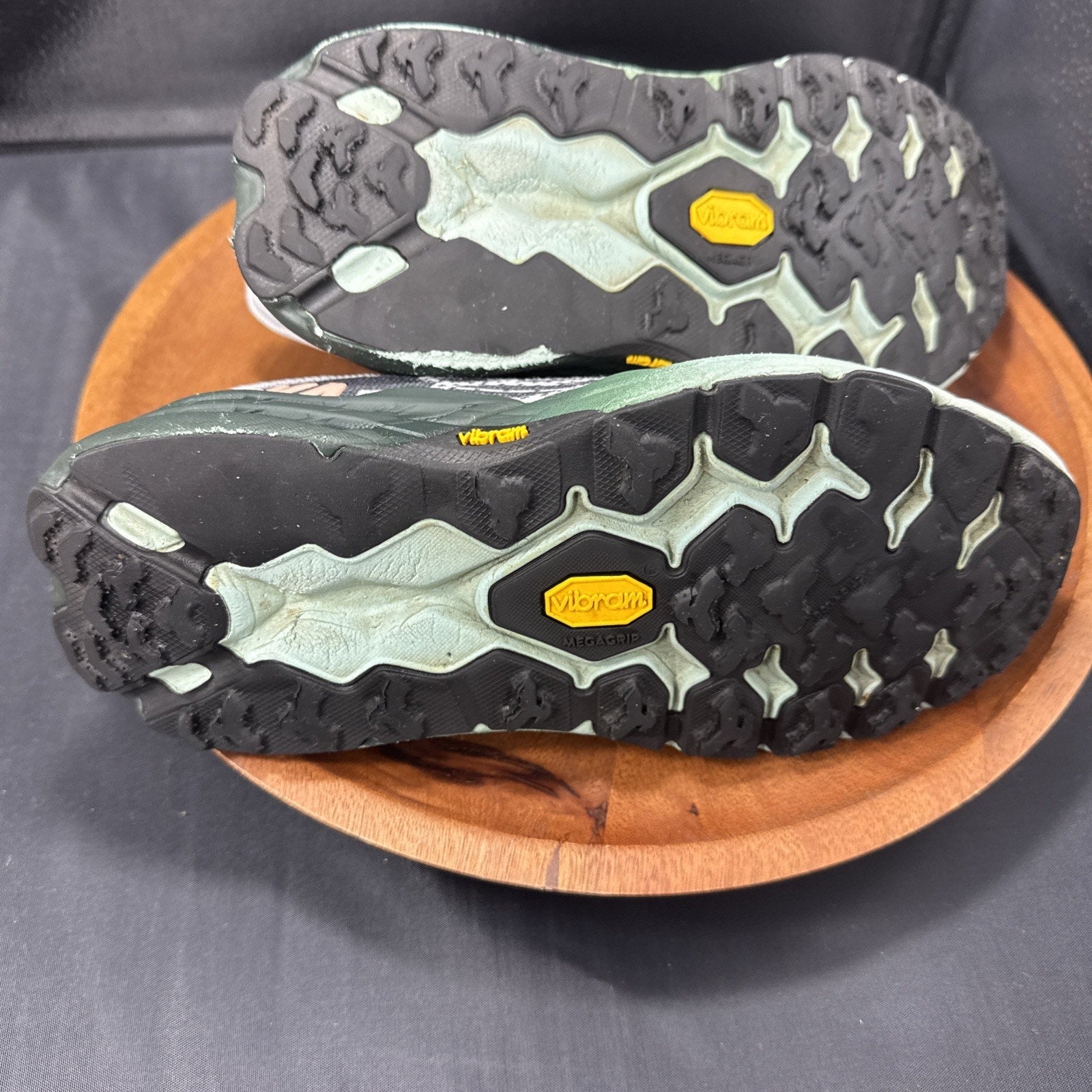 Hoka One One Womens Speedgoat 5 1123158 HMSP Gray Running Shoes Sneakers Size 6B