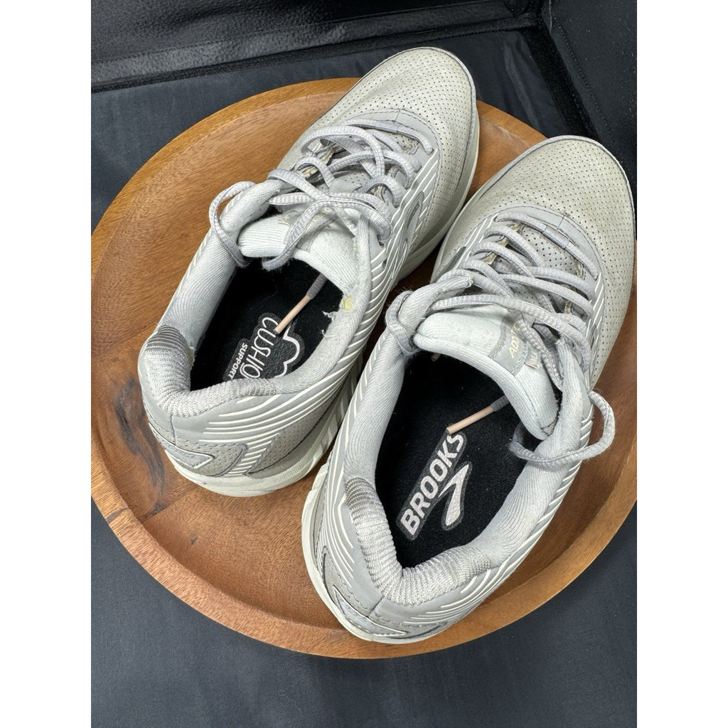 Women’s Brooks Addiction Walker Shoes Size 9 Gray 1203081B007 EUC