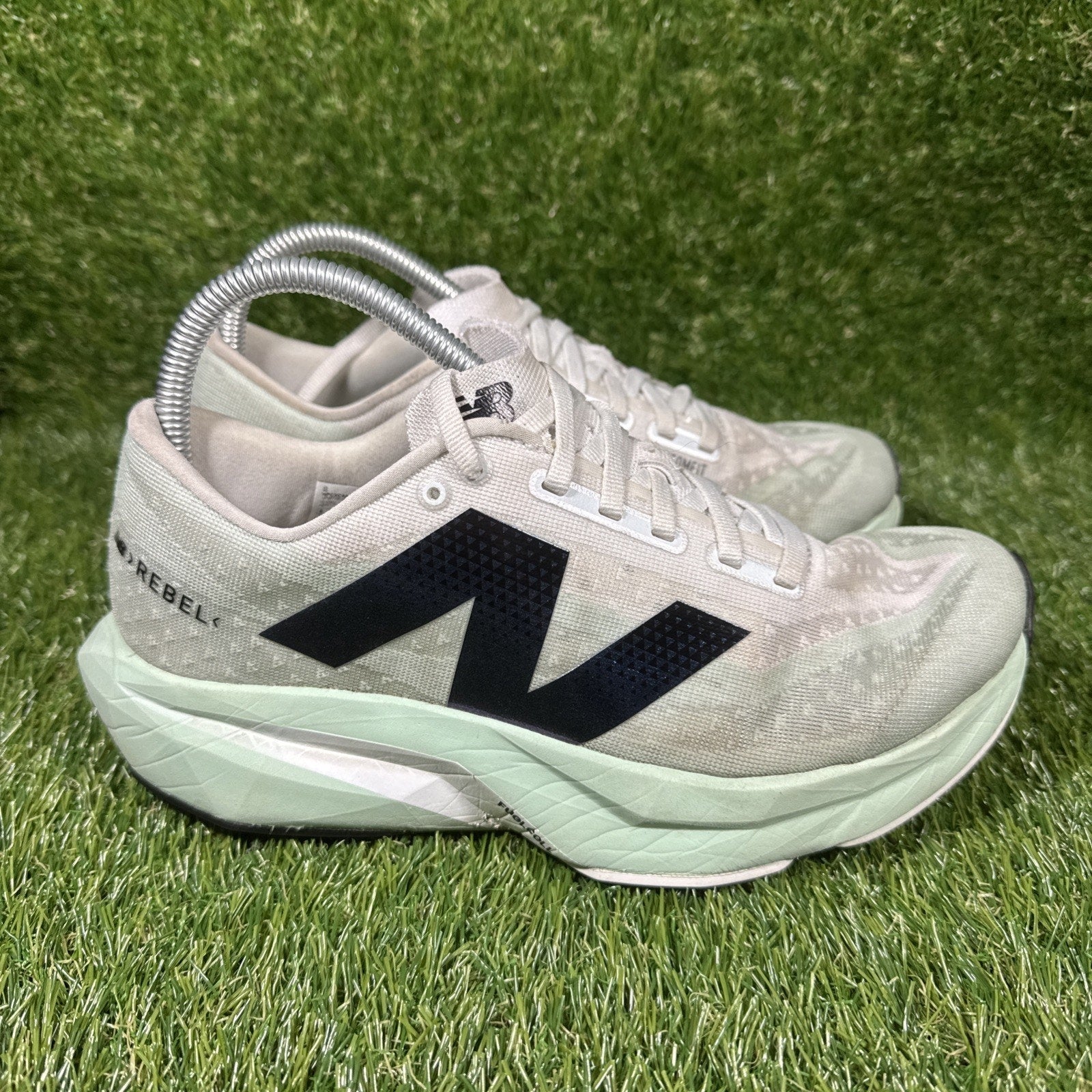 New Balance FuelCell Rebel v4 Womens Size 9 Green Blue Running Shoes Sneakers