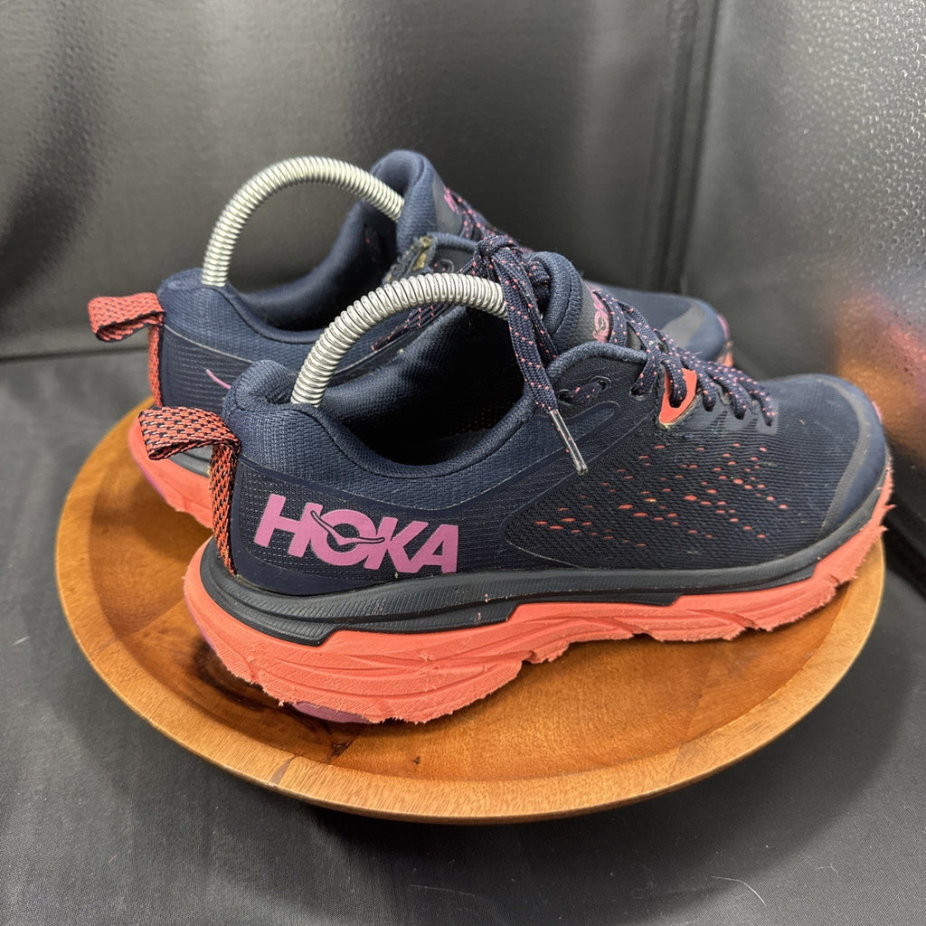Hoka One One Challenger ATR 6 Wide Shoes Womens Size 8.5D Blue Red Trail Running