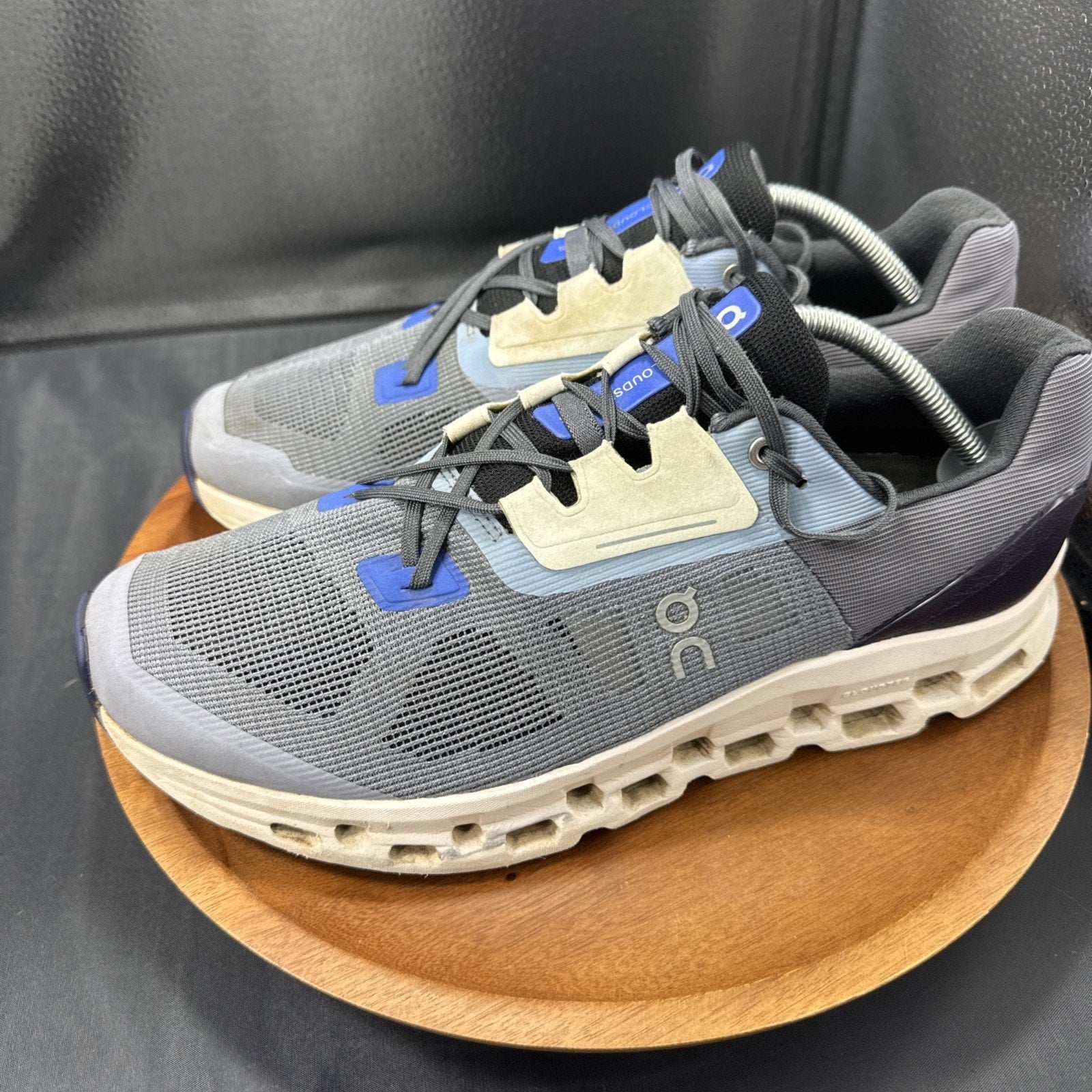 On Running Cloudstratus Men’s Size 11.5 ‘Fossil/Midnight’ Running Shoes 39.99007