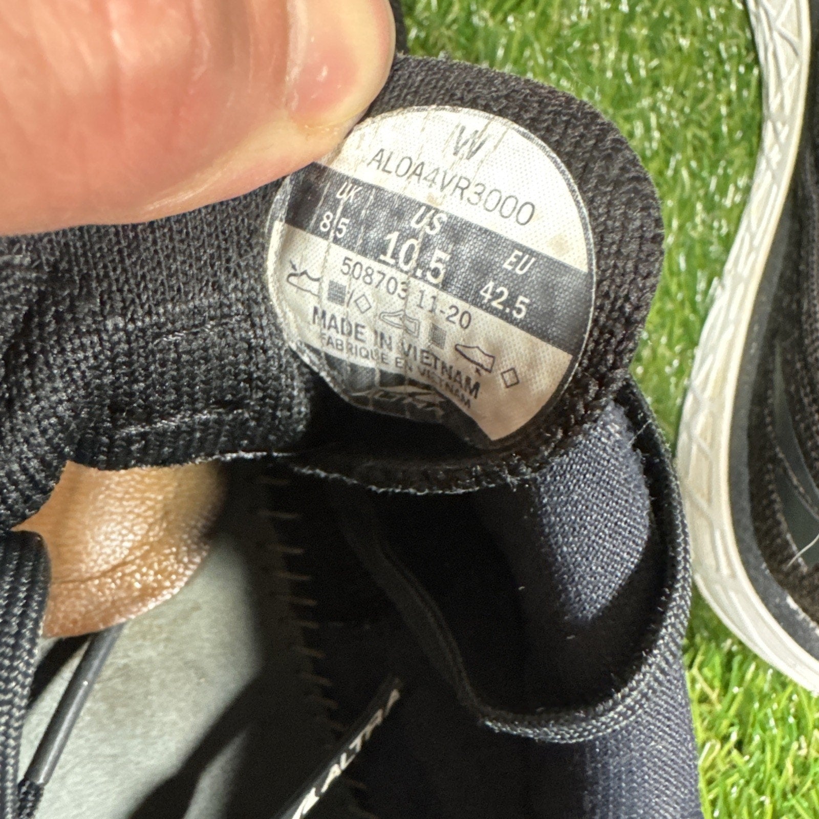 Altra Womens Escalante AL0A4VR3000 Black Running Shoes Sneakers Size 10.5