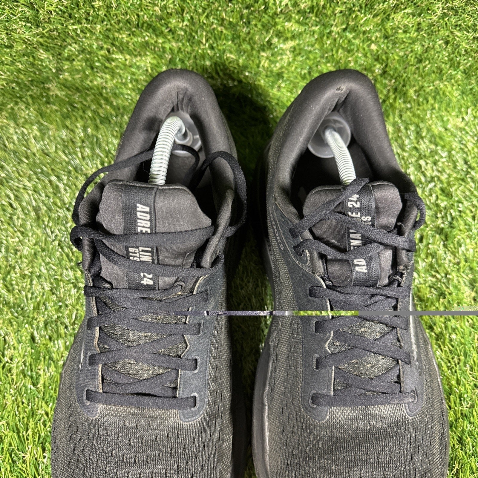 Brooks Adrenaline GTS 24 Black Ebony Mens Size 12 4E Running Shoes 1104374E020