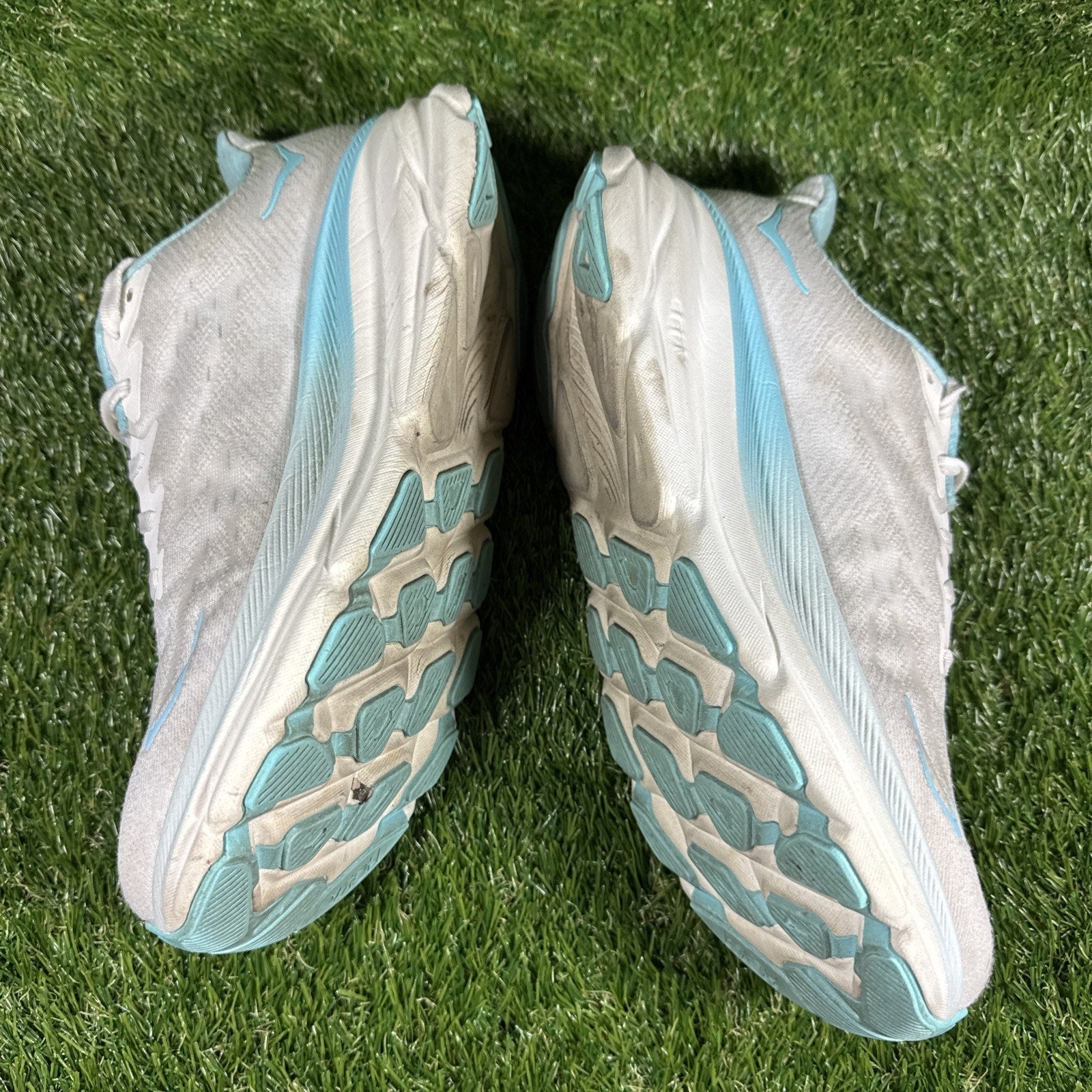 Hoka One One HOKA W Clifton 9 Wide 1132211 FTRS Women's Sz 9D