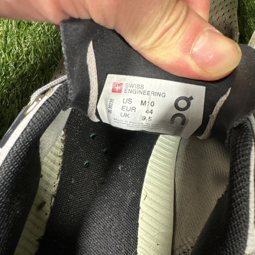 On Cloud Cloudflow Men's size 10 Alloy Magnet Running Training Shoes USED