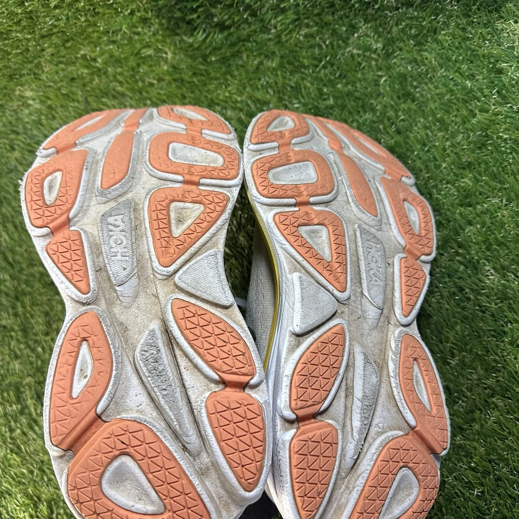Hoka One One Bondi 8 Running Athletic Shoes Summer Song Women's size 6.5 B