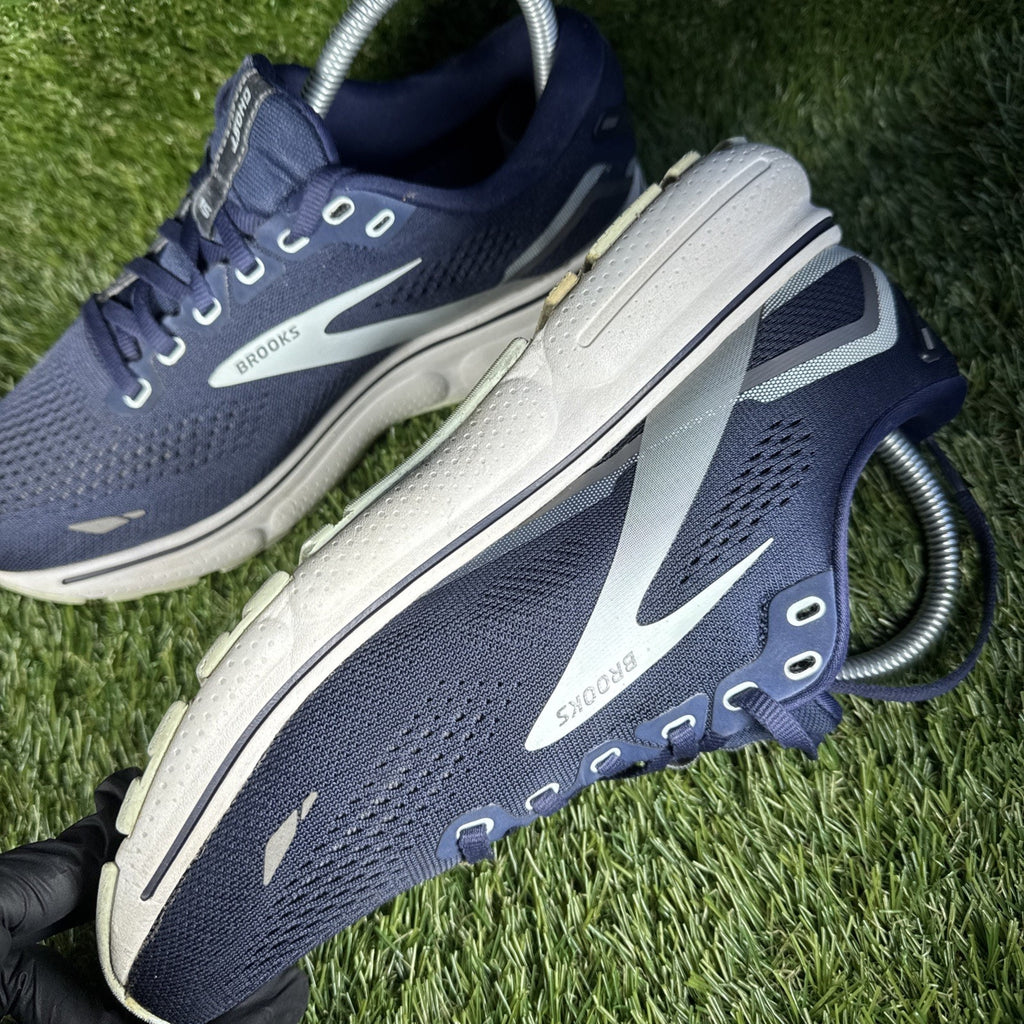 Brooks Ghost 15 Women's Size 8.5 B (Medium) Running Shoes Navy Sneakers