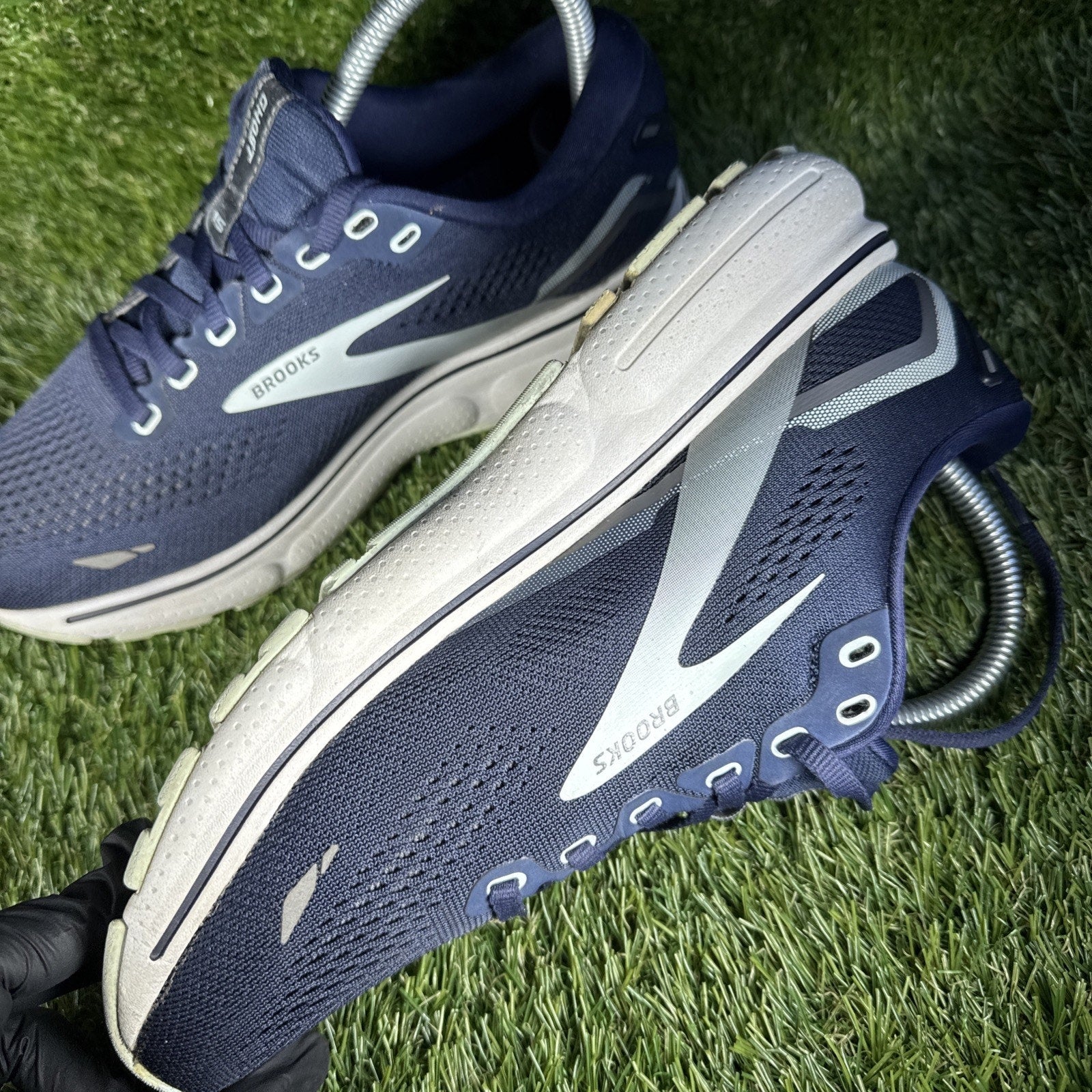 Brooks Ghost 15 Women's Size 8.5 B (Medium) Running Shoes Navy Sneakers