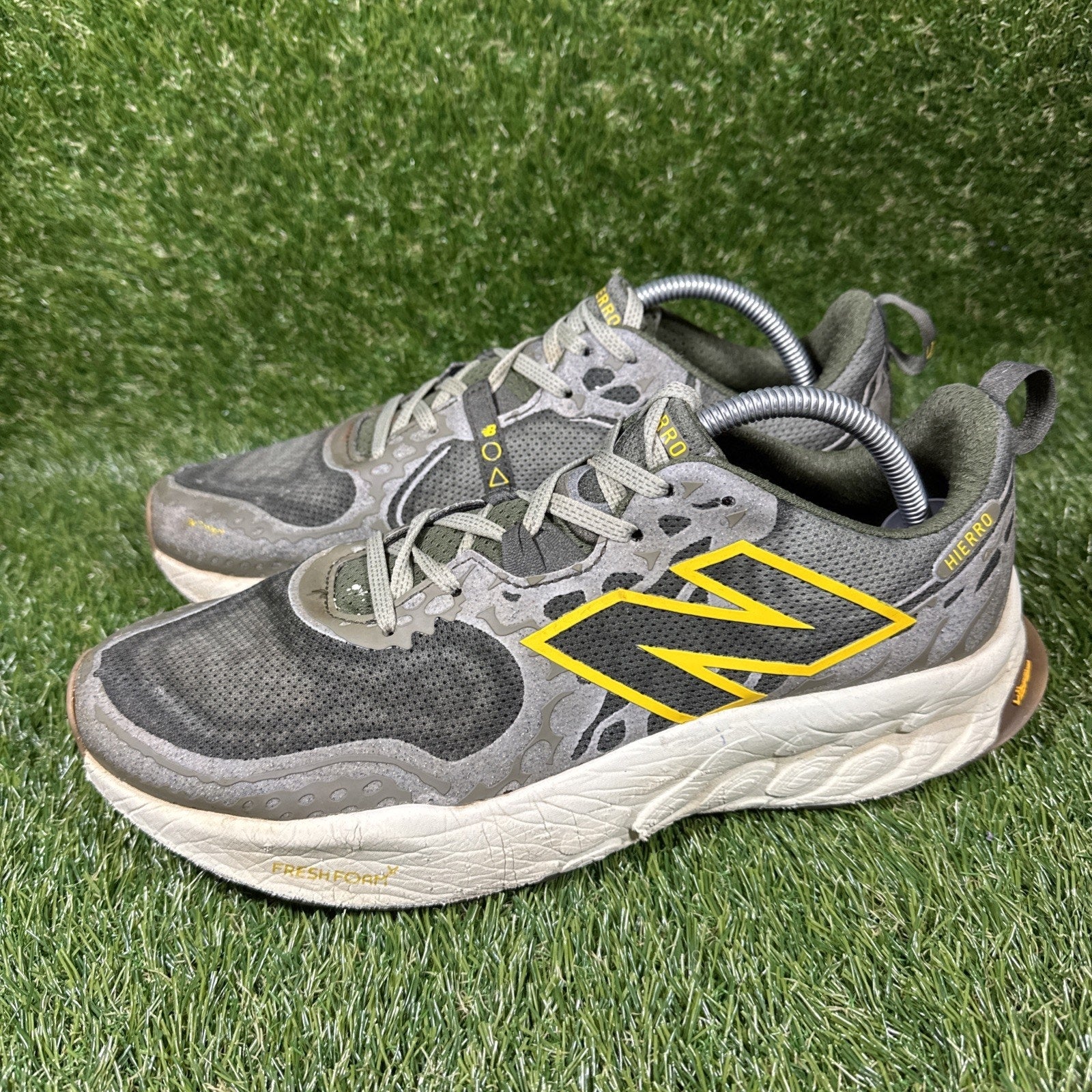 New Balance Fresh Foam X Hierro v8 Dark Green Men's Size 11 MTHIERQ8 Olive Run