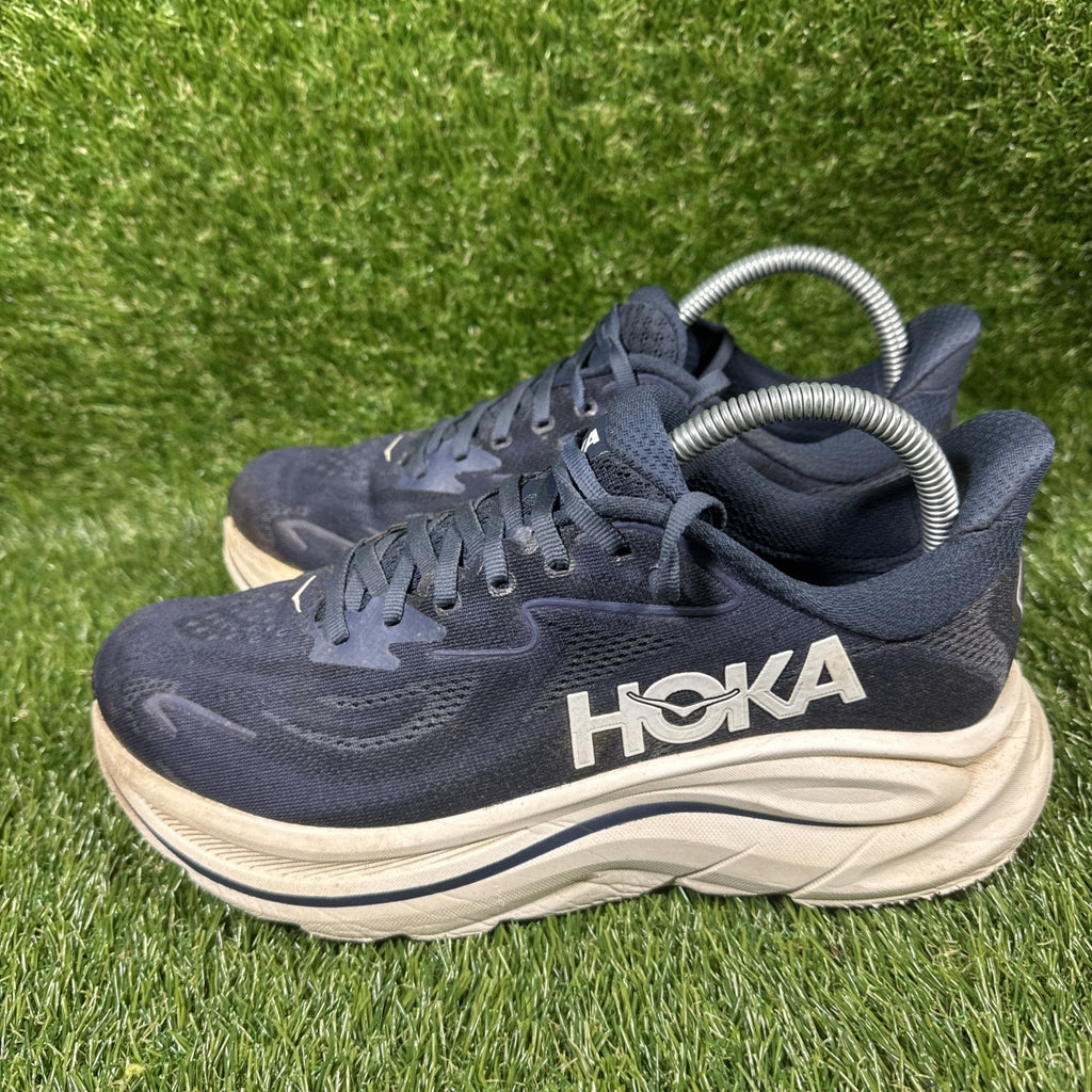 Hoka One One Trainers Mens Size US 7.5 Clifton 10 Navy White Road Running Shoes