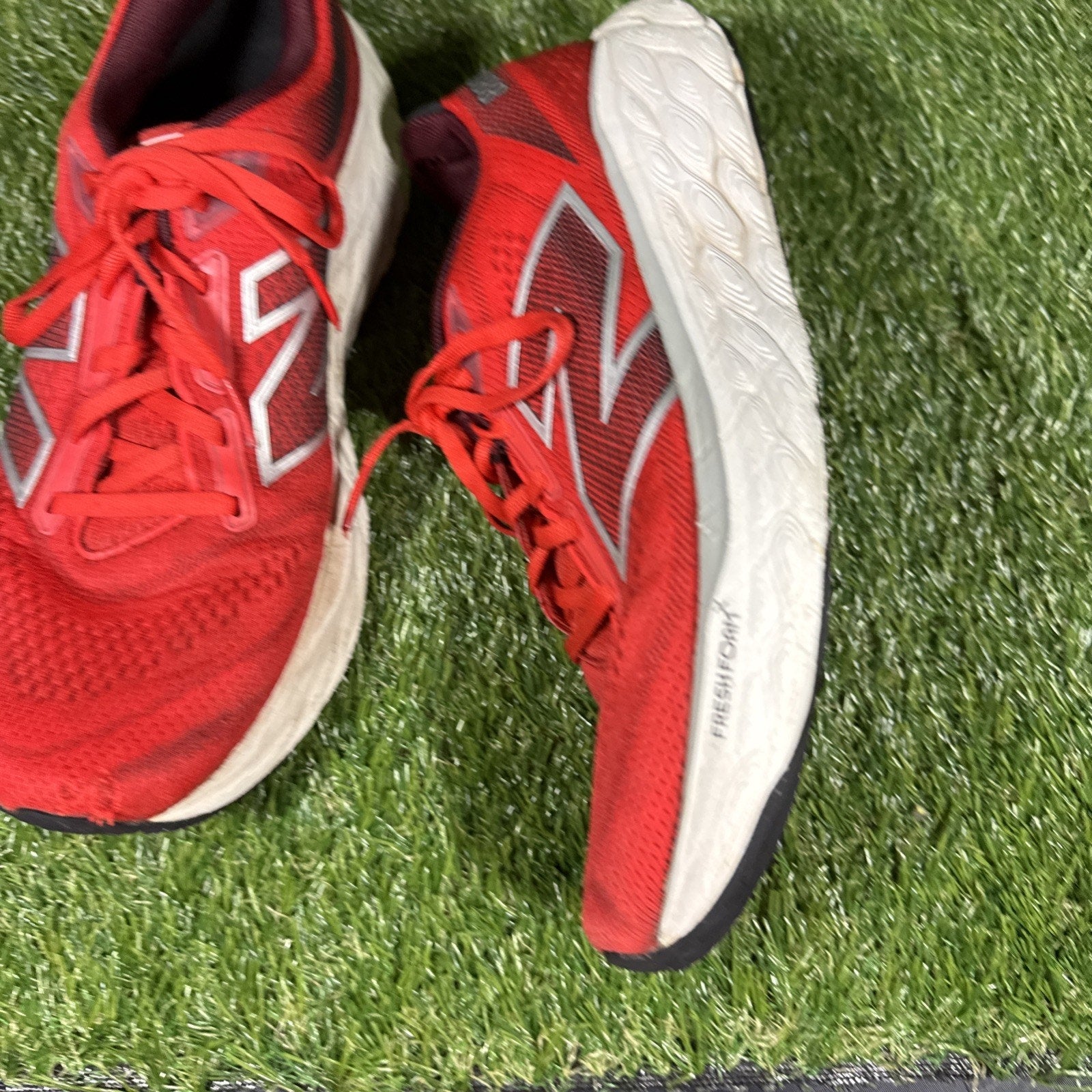 New Balance Fresh Foam X 880 V14 Mens Shoes Sz 10 Red Lace Up Sneakers