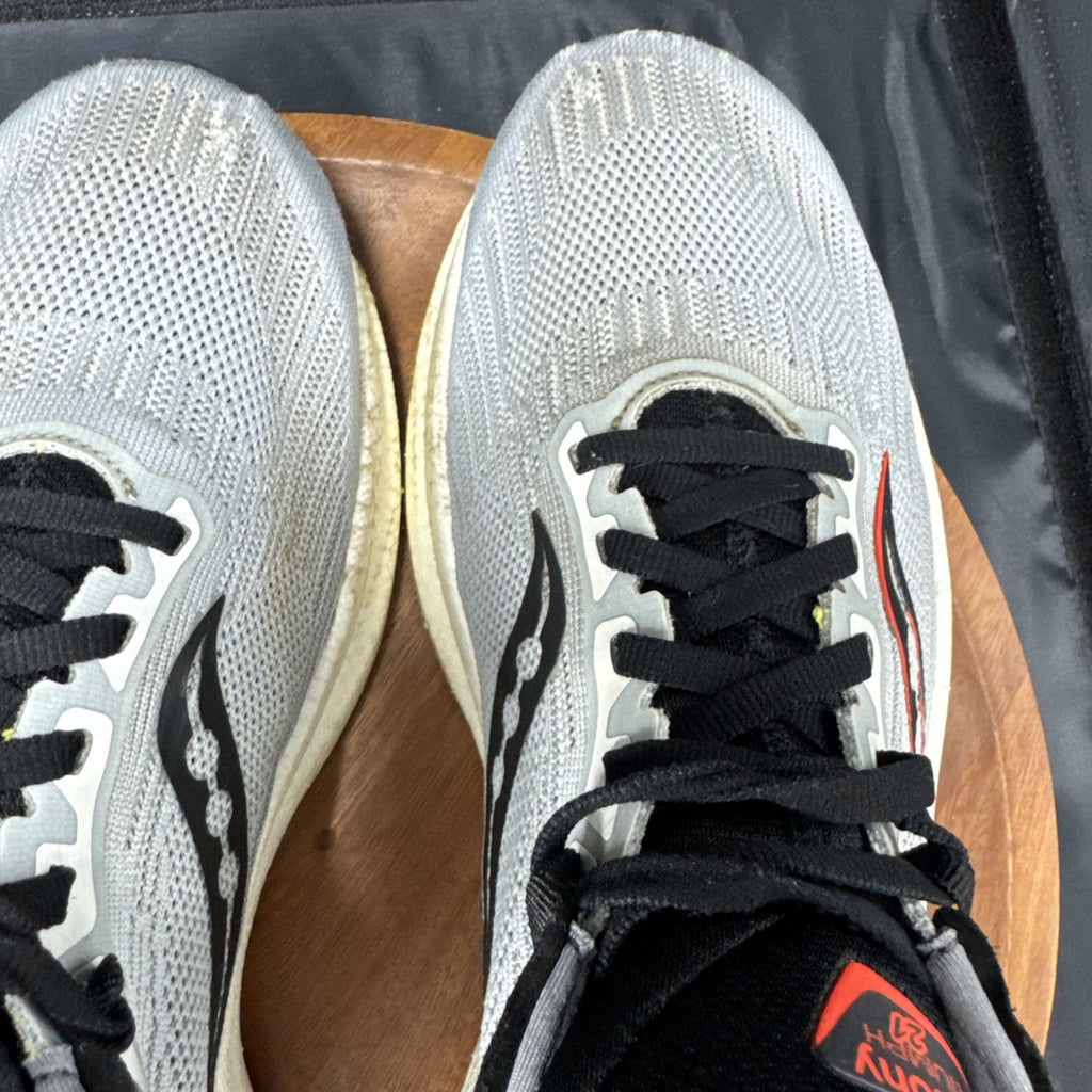 Saucony Men's Triumph 21 Sneakers, Concrete/Blk, 10.5 US, USED