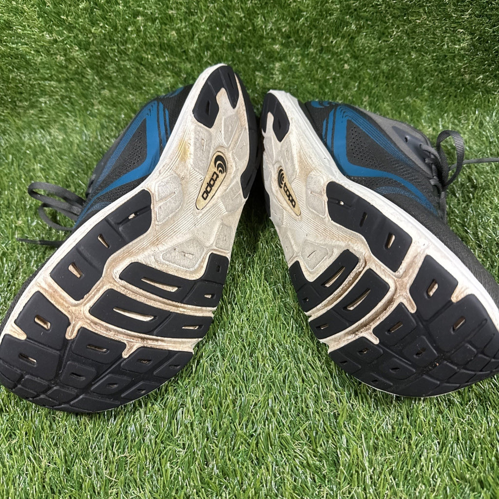 Topo Athletic Mens Magnifly 4 Black Running Shoes Sneakers Size 11