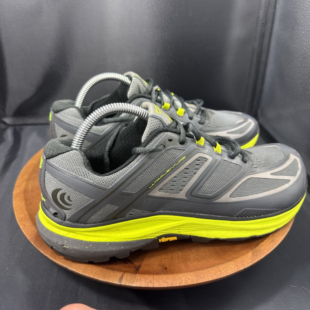 Topo Ultraventure Trail Running Shoes Mens 8.5 Gray Green Vibram Outdoor Hiking