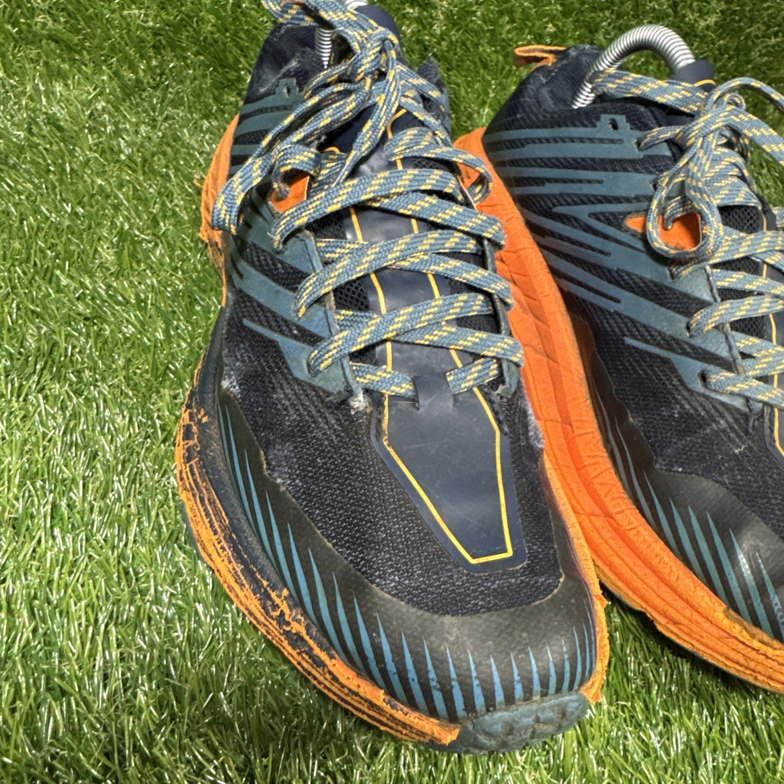 Hoka One Speedgoat 4 Size 9 Men’s Trail Runners Shoes Athletic Trainers