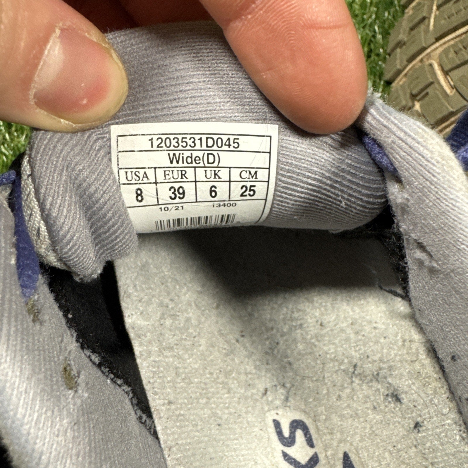 Brooks Adrenaline GTS 22 Running Shoes Womens Size 8D Wide Sneakers Training