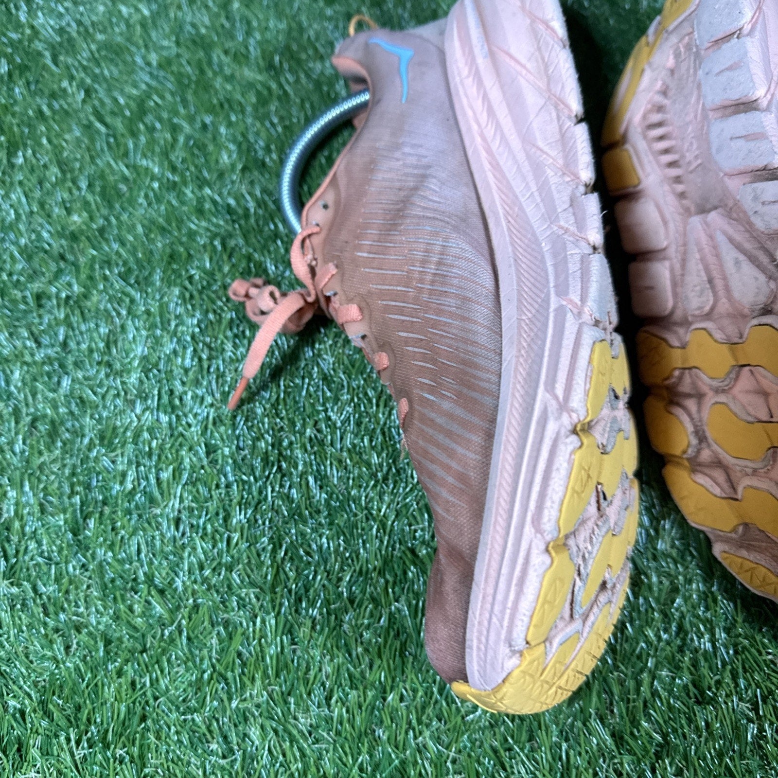 Hoka One One Rincon 3 Womens Sz 9.5 BShell Coral Peach Running Shoe 1119396 SCPP