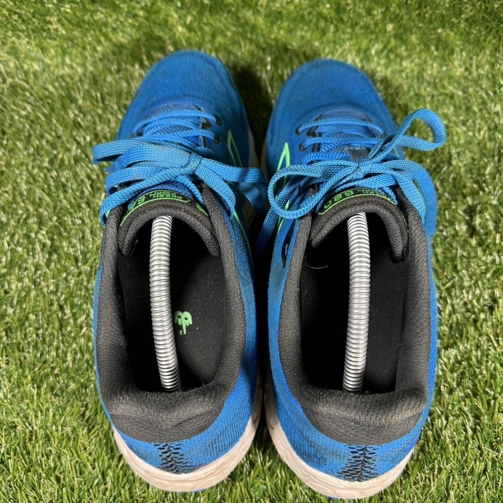 New Balance Fresh Foam 680v7 Shoes Mens Size 10.5 Blue Running Sneakers M680LB8