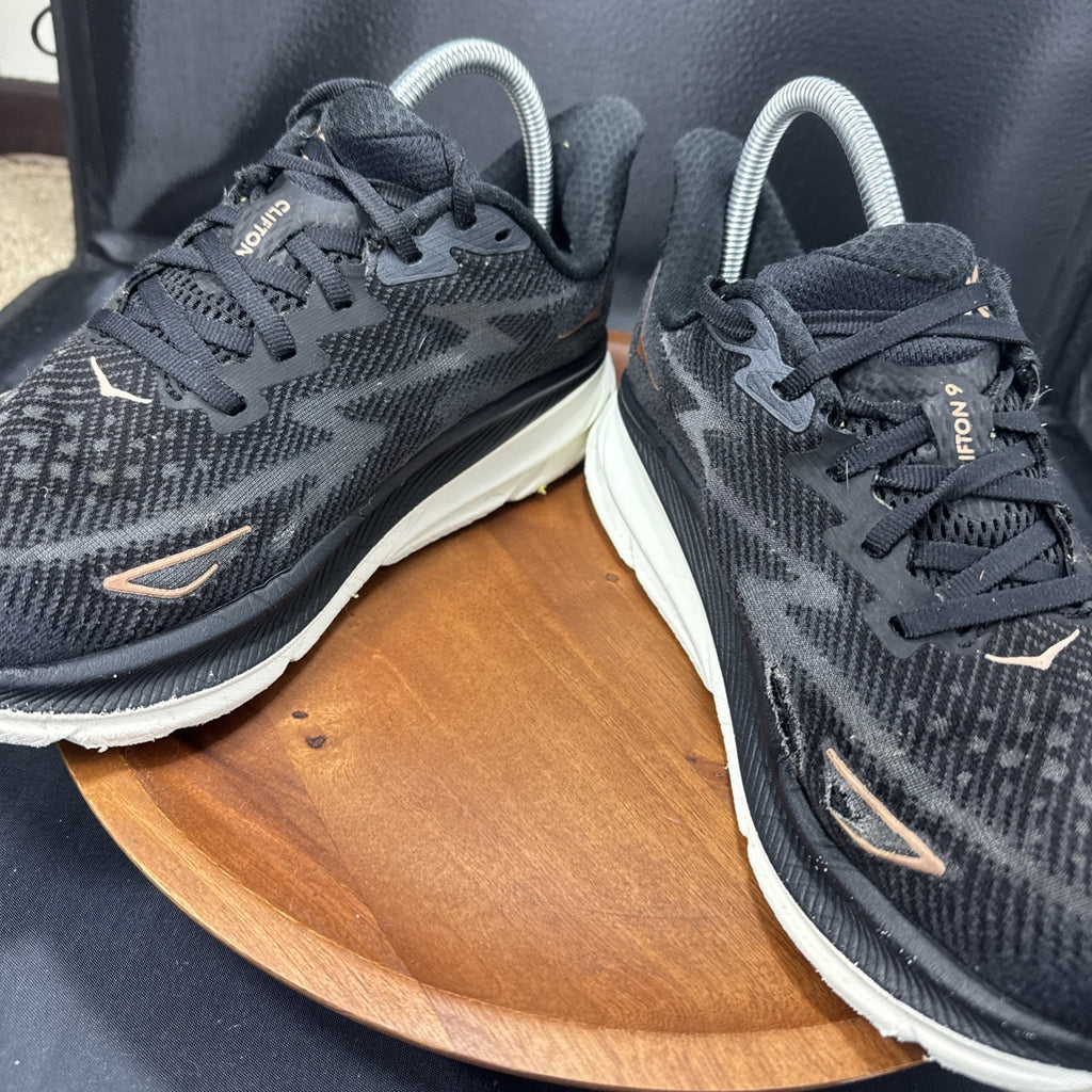 Hoka Clifton 9 Athletic Running Shoes Womens 8.5B Black Rose Gold Low Top Lace