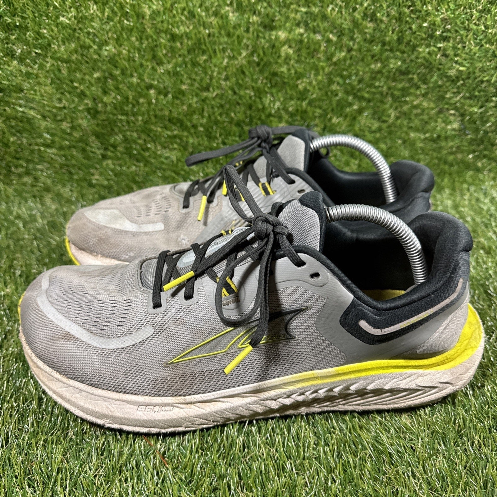 Altra Paradigm 7 Men’s Size 10.5 Gray/ Yellow Running Walking Shoes Sneakers