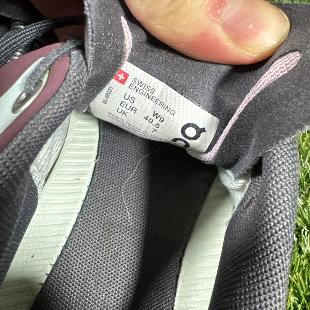 On Cloudflow Mulberry Mineral Speedboard Running - Women's Size 9 (35.99232)