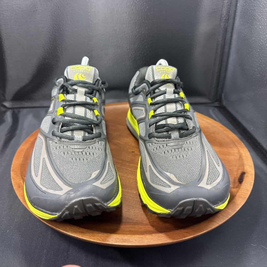 Topo Ultraventure Trail Running Shoes Mens 8.5 Gray Green Vibram Outdoor Hiking