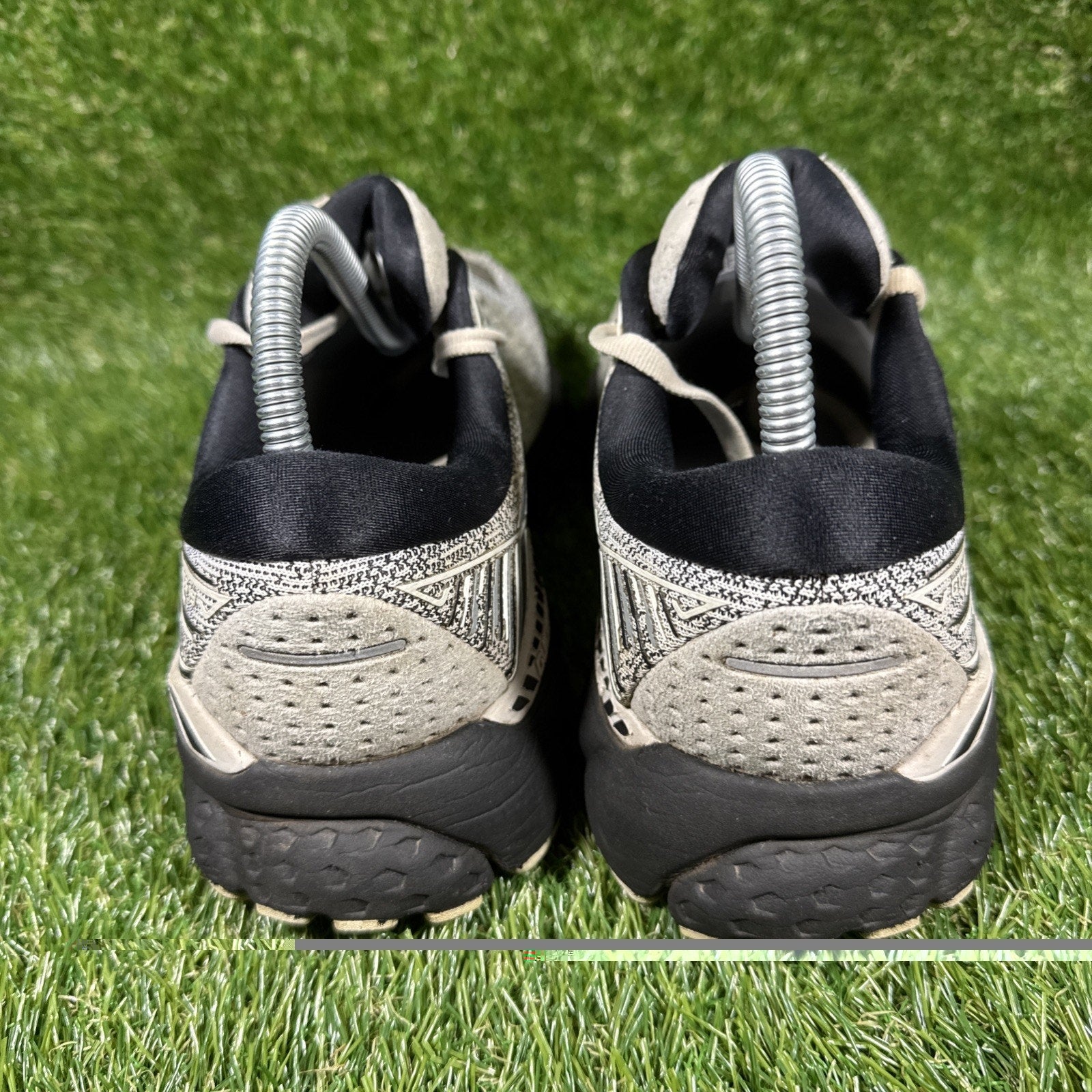 Brooks Adrenaline GTS 19 Womens 9.5 Shoes Heathered Black/White Running Sneakers