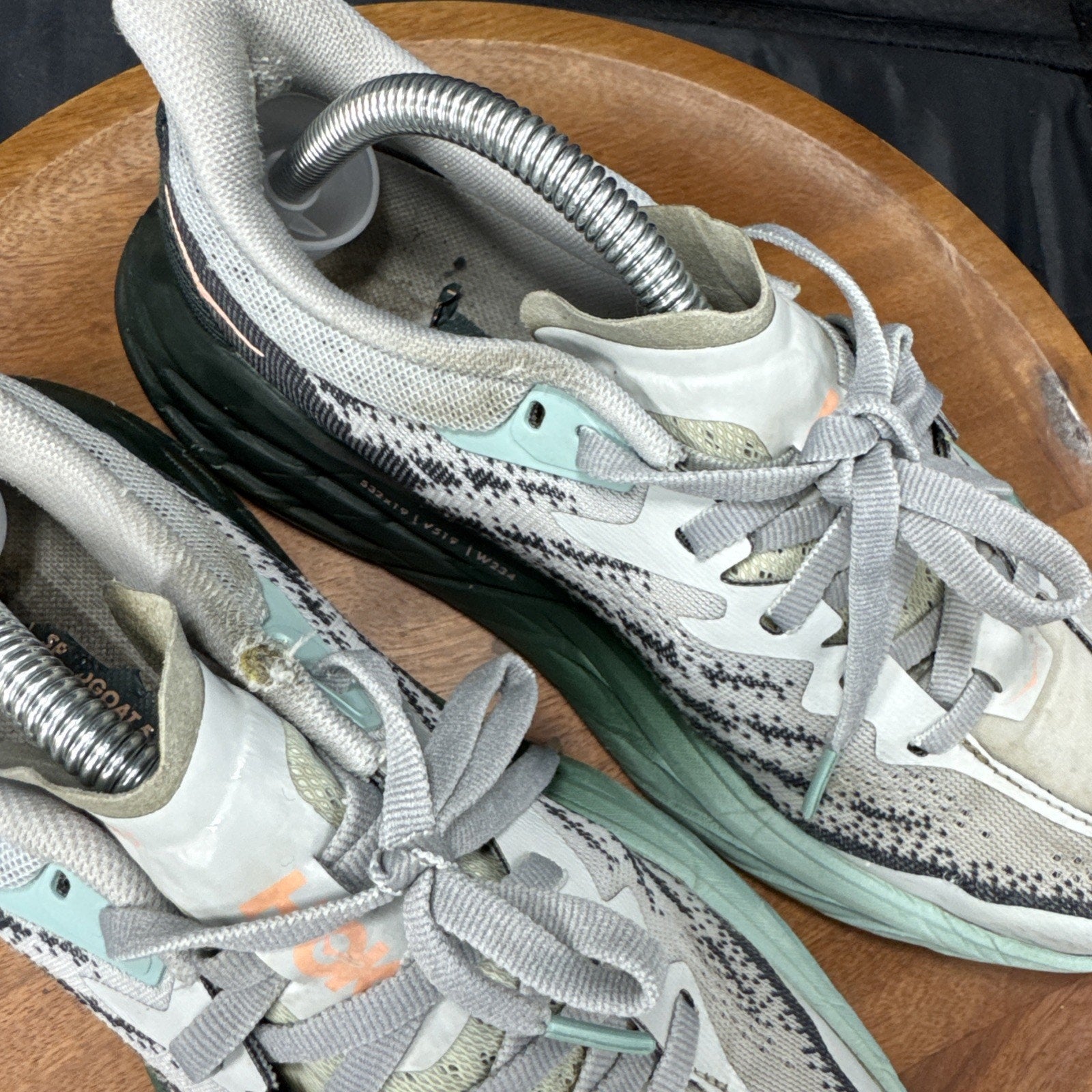 Hoka One One Womens Speedgoat 5 1123158 HMSP Gray Running Shoes Sneakers Size 6B