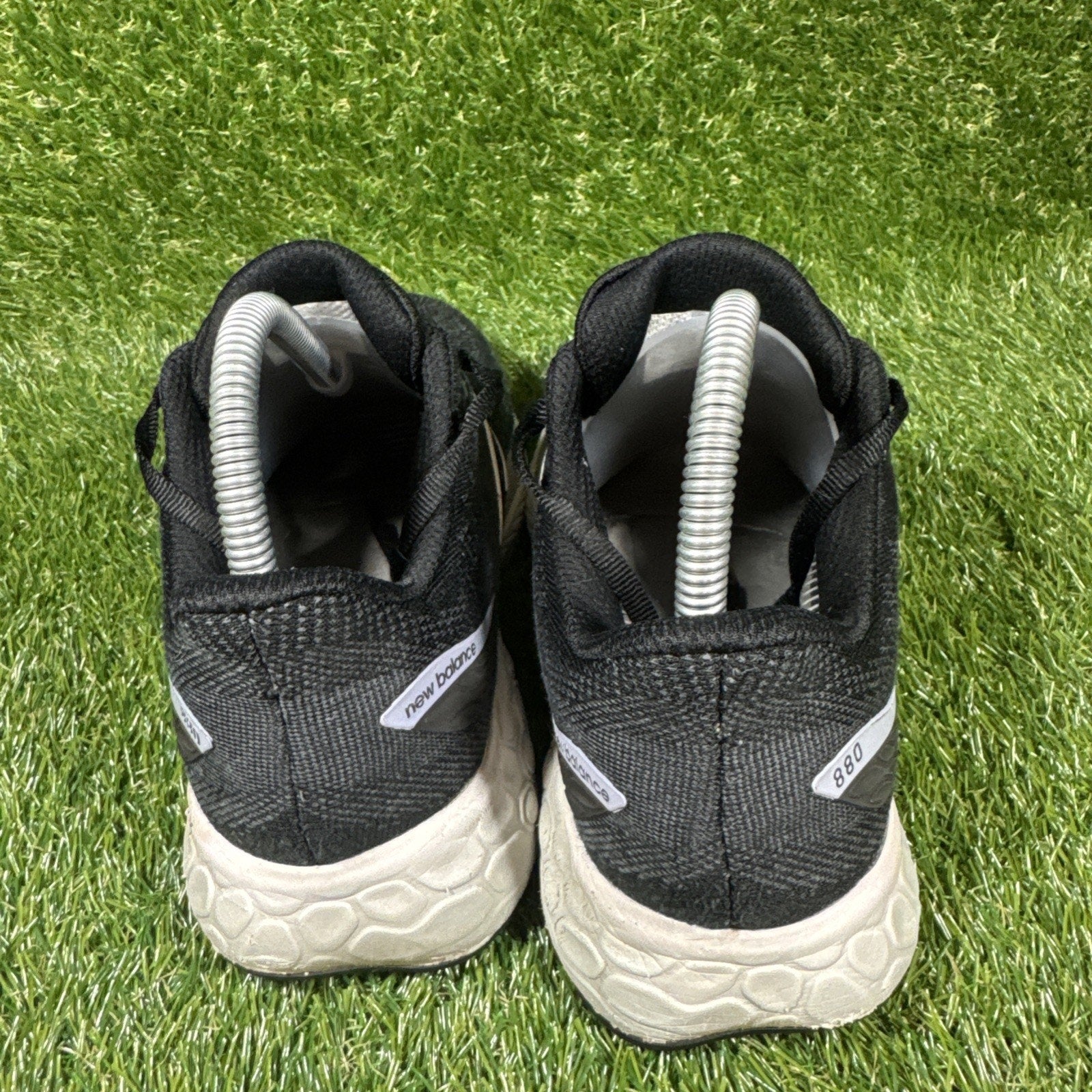 New Balance Fresh Foam 880v14 Shoes Mens Size 8.5 Black Running Sneakers D