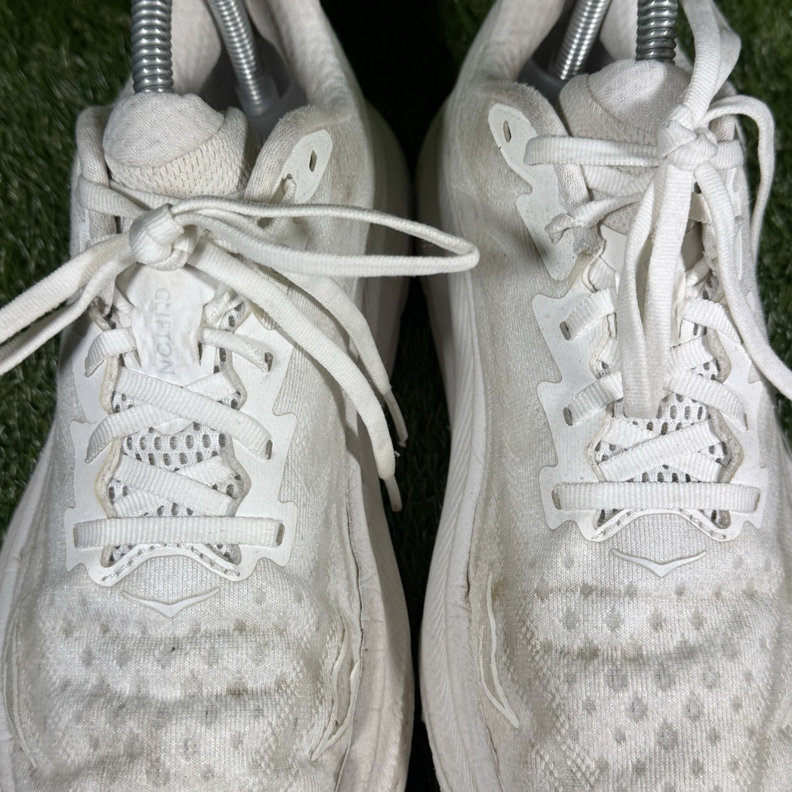 Hoka One One Clifton 9 Womens Size 8B White Athletic Walk Running Shoes Sneakers