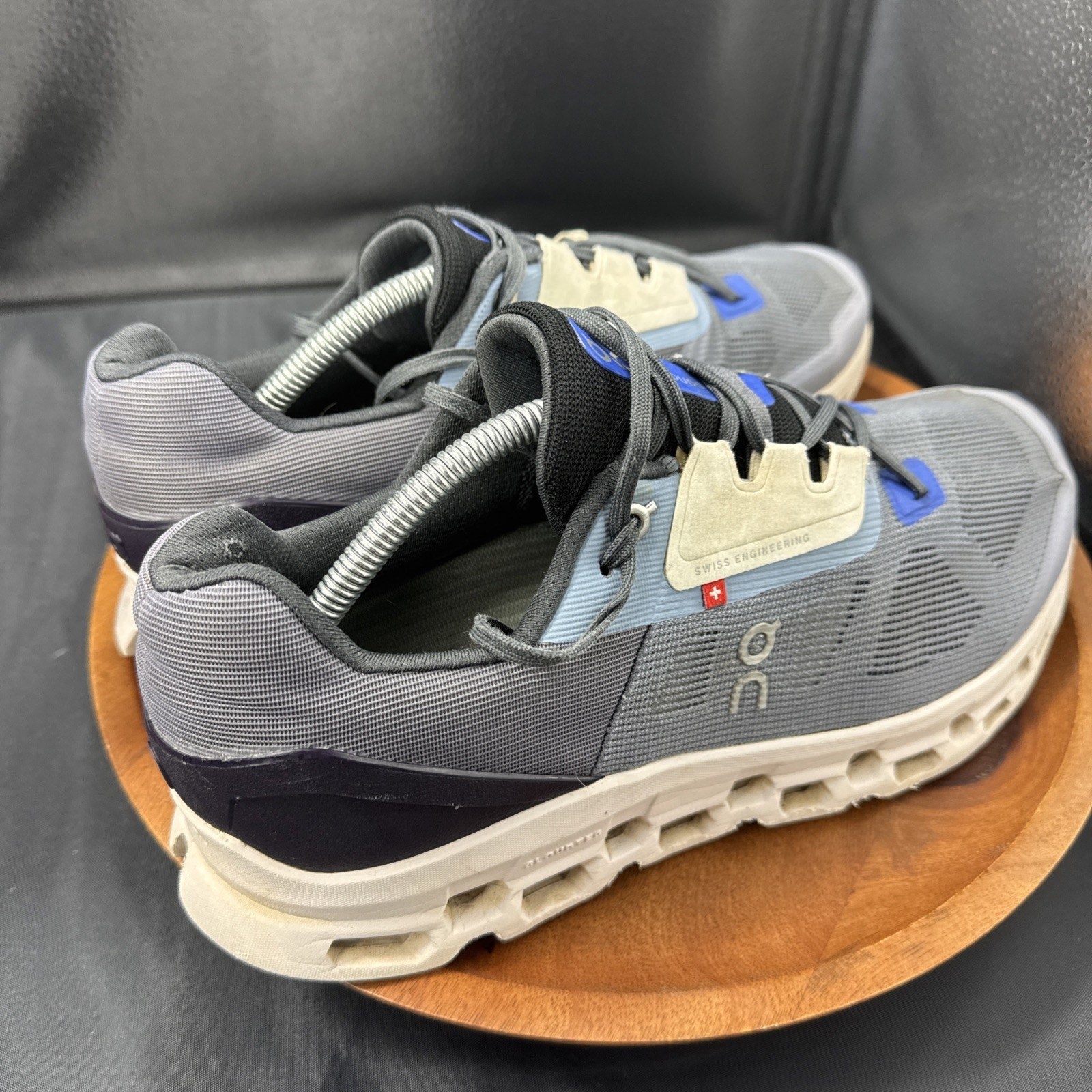 On Running Cloudstratus Men’s Size 11.5 ‘Fossil/Midnight’ Running Shoes 39.99007