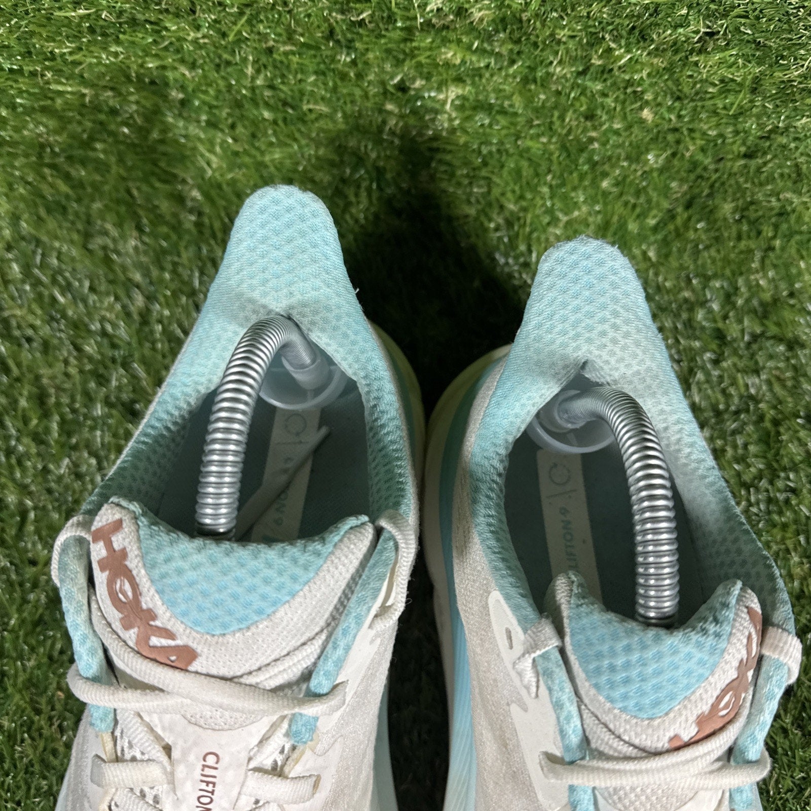 Hoka One One HOKA W Clifton 9 Wide 1132211 FTRS Women's Sz 9D