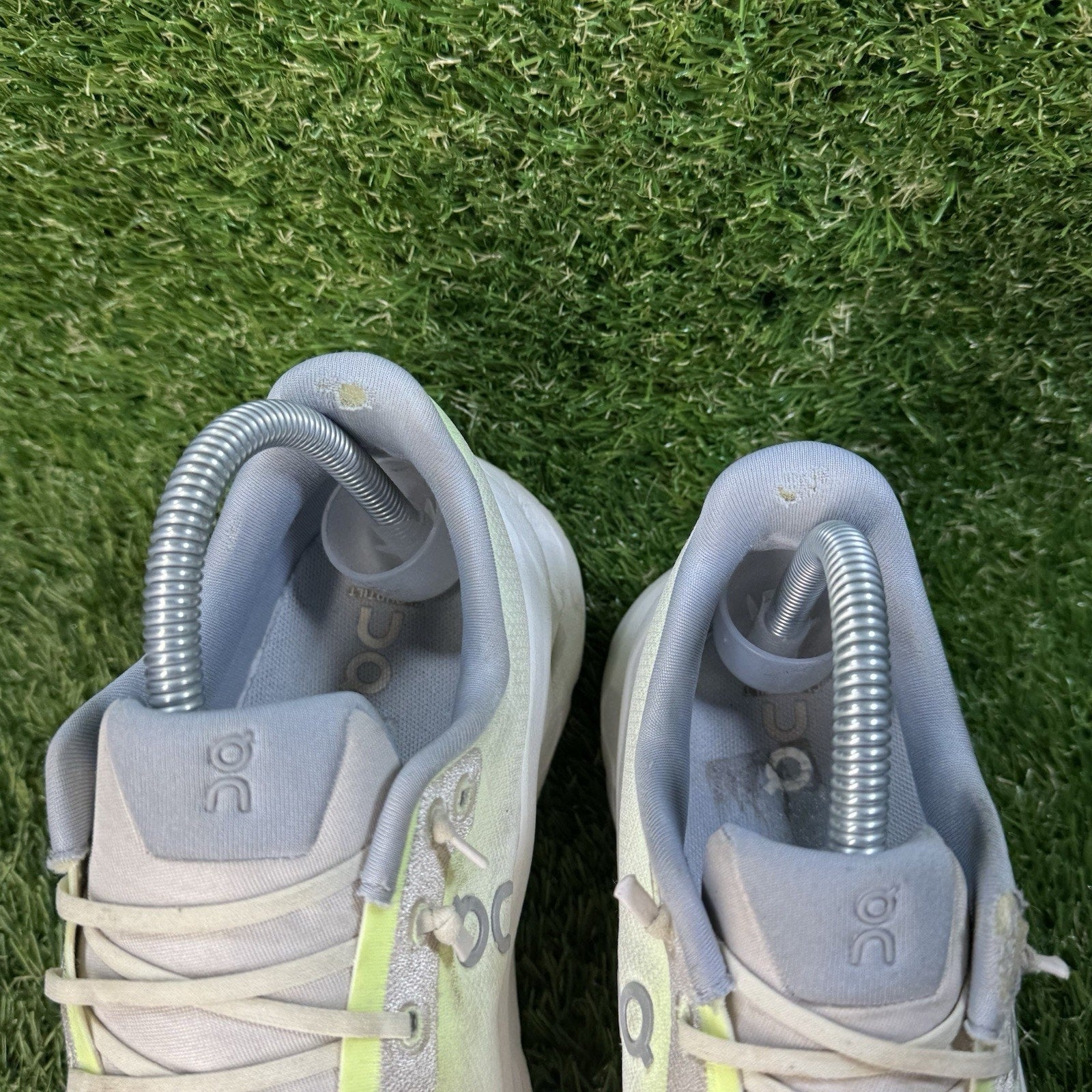 On Cloudtilt Women's Size 8 Lime Ivory Athletic Running Shoes Sneakers Comfort