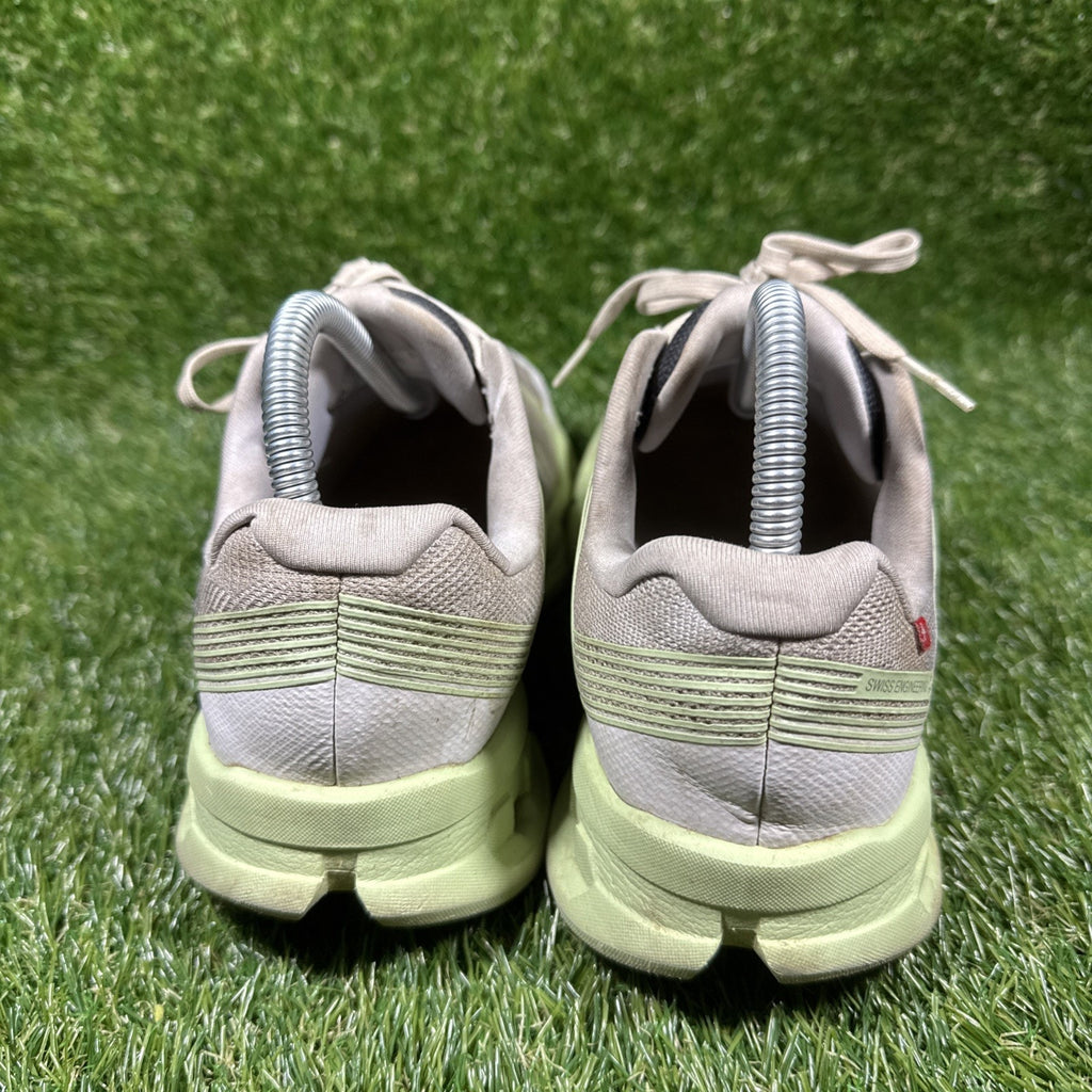 On Cloudgo Women’s 9 Running Walking Shoe Comfort Casual White/Meadow Green