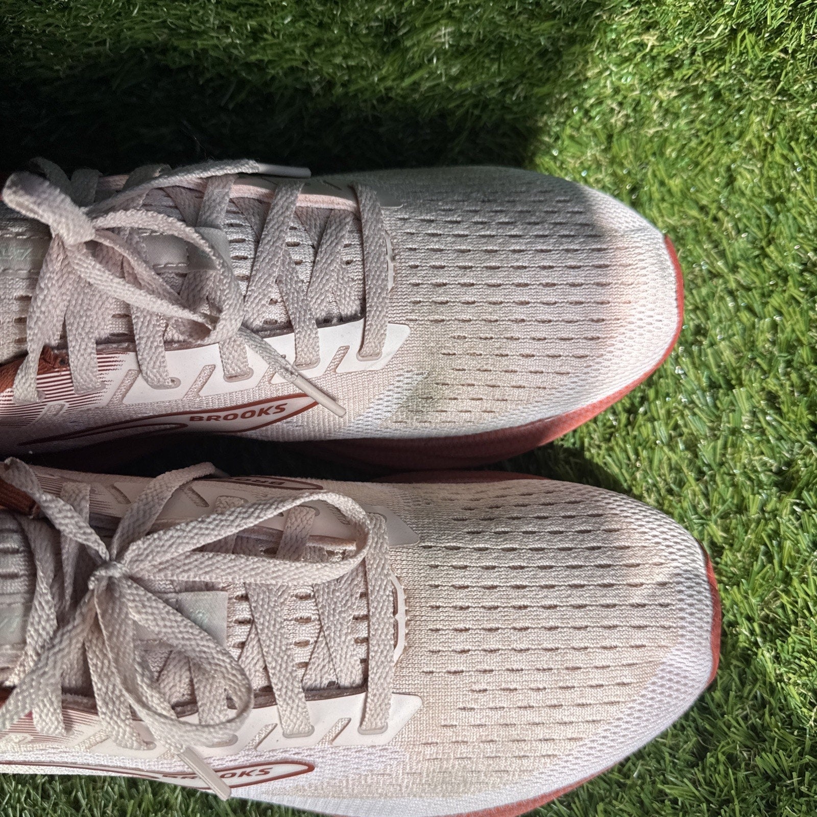 Brooks Shoes Womens Size 10 Levitate 6 Peach Whip Pink Mesh Running Sneaker