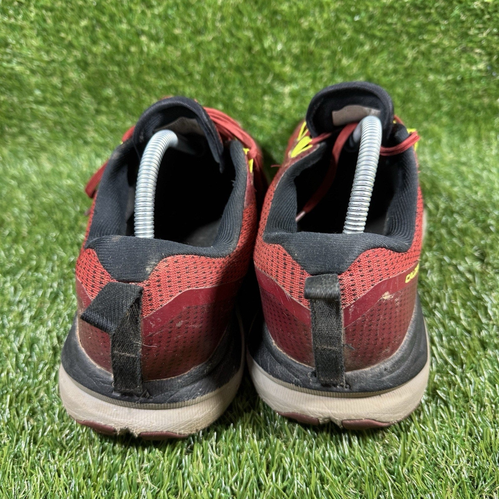 Size 11 - Mens Brooks Caldera 5 Red EUC Running Athletic Trail Shoes