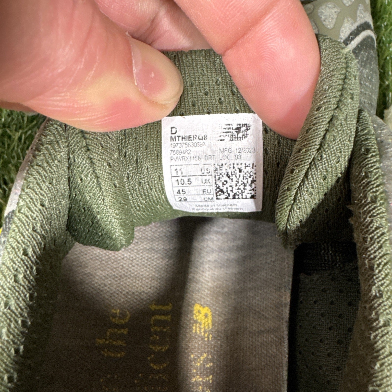 New Balance Fresh Foam X Hierro v8 Dark Green Men's Size 11 MTHIERQ8 Olive Run