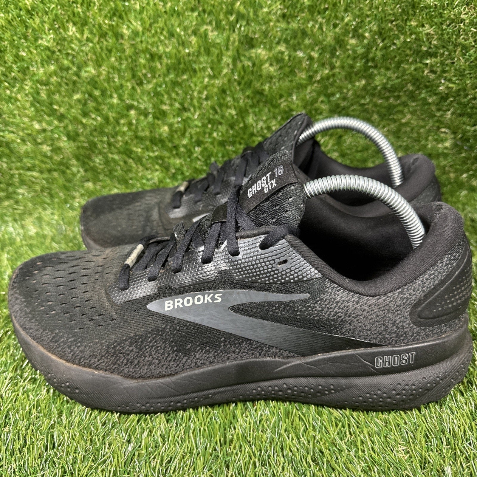 Brooks Ghost 16 GTX Mens Size 10.5 Black Athletic Running Walking Shoes Sneakers