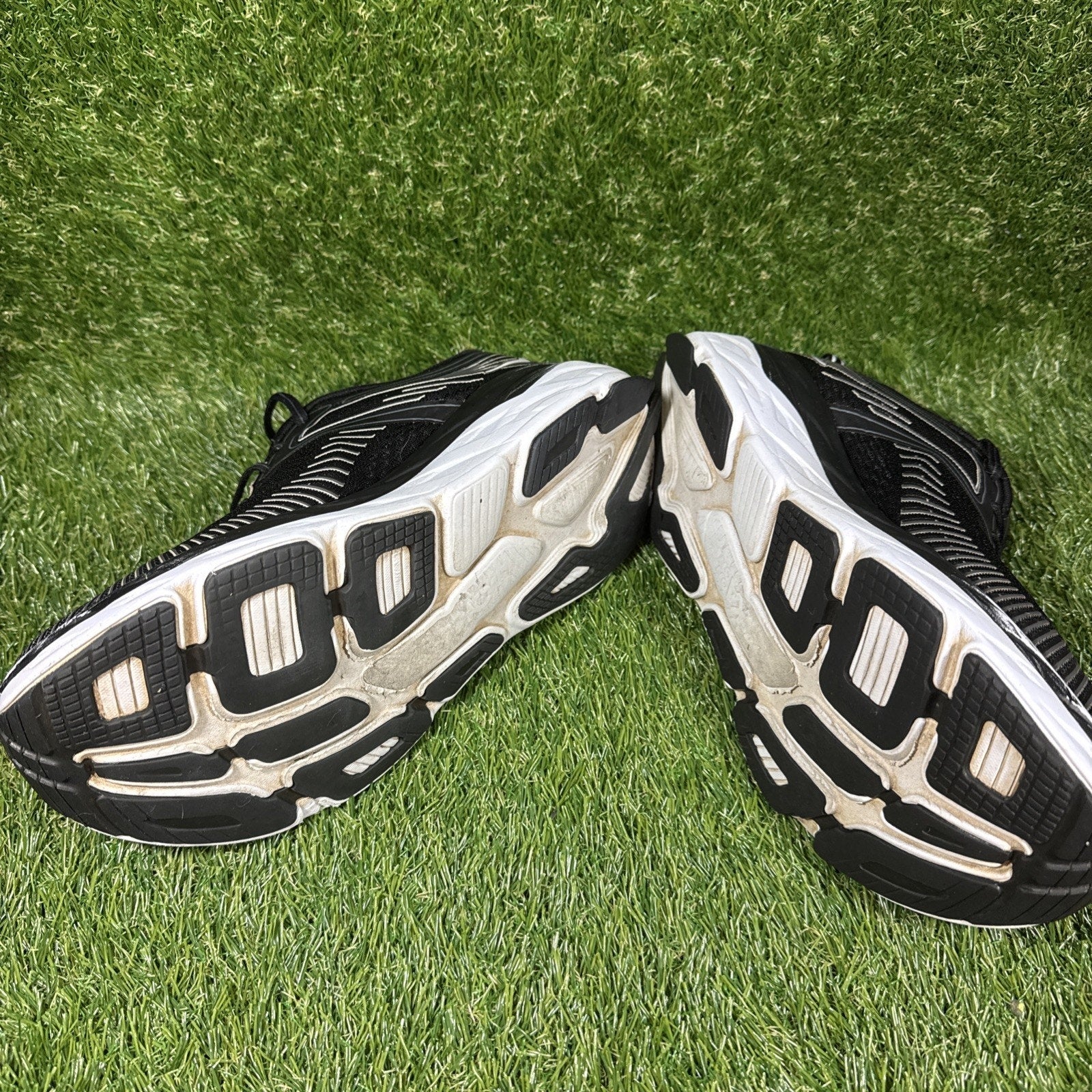 Hoka One One Bondi 7 Black Running Shoes Sneakers 10.5 Women 1110519 BWHT